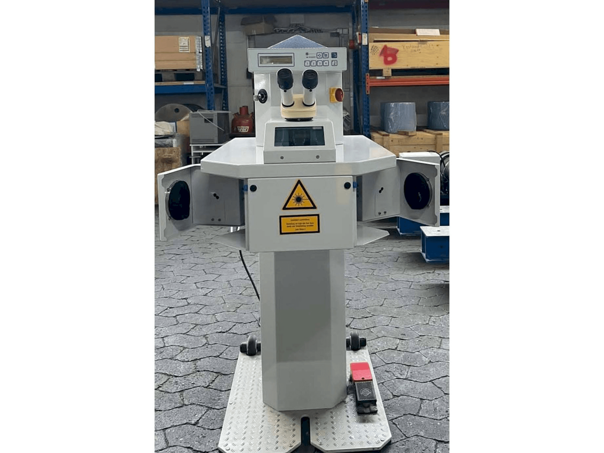 Koneen ALPHA LASER ALO 30 etunäkymä