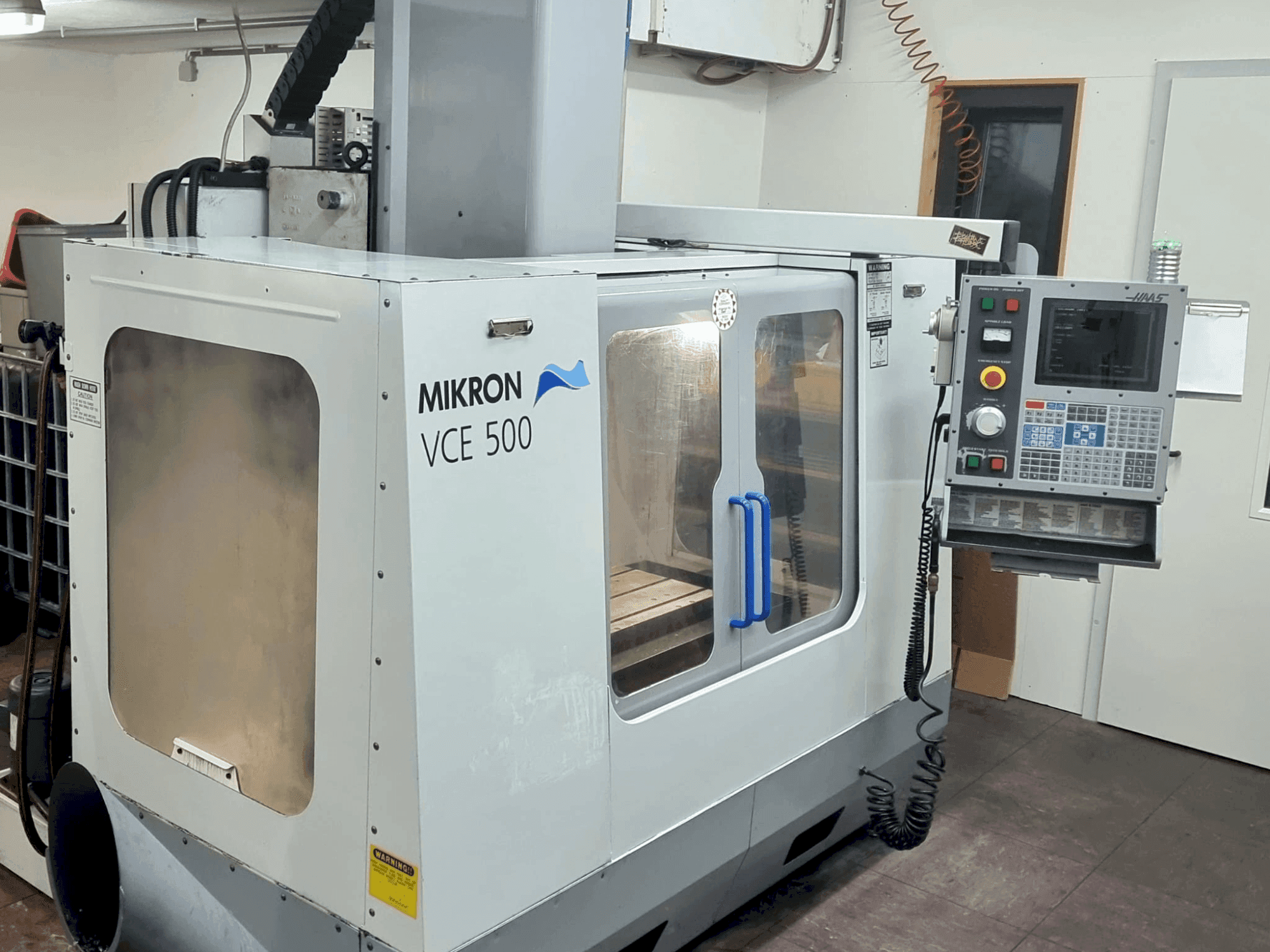 Koneen HAAS VCE 550 etunäkymä