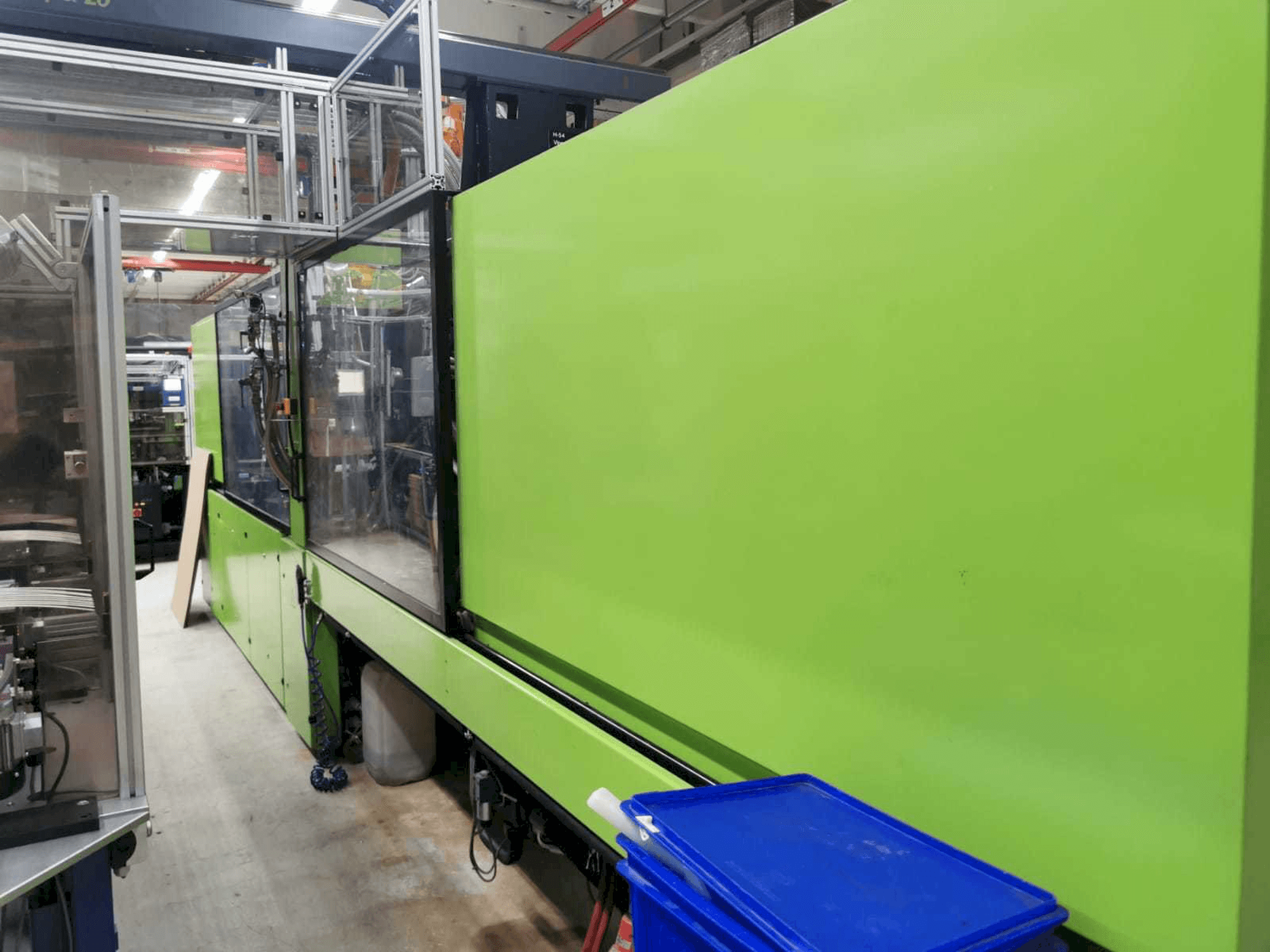 Koneen Engel ES 1800/400 HL oikean sivun näkymä