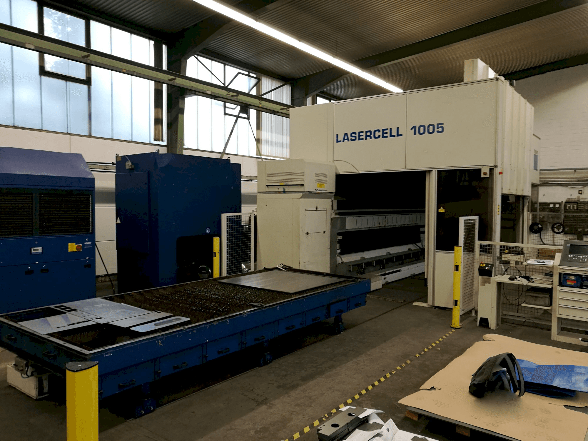 Koneen Trumpf vasen näkymä Lasercell TLC 1005
