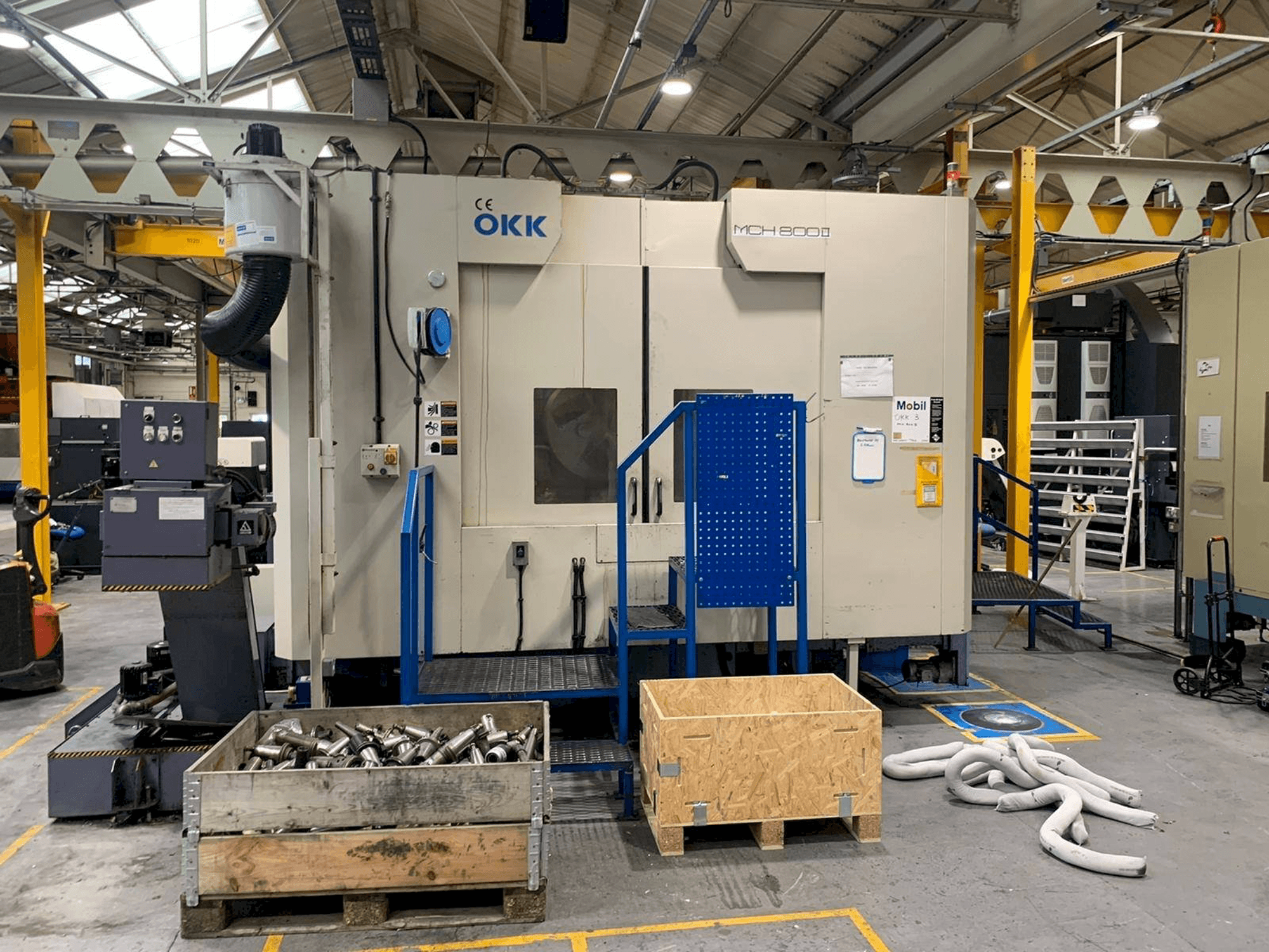 Koneen OKK MCH 800II etunäkymä