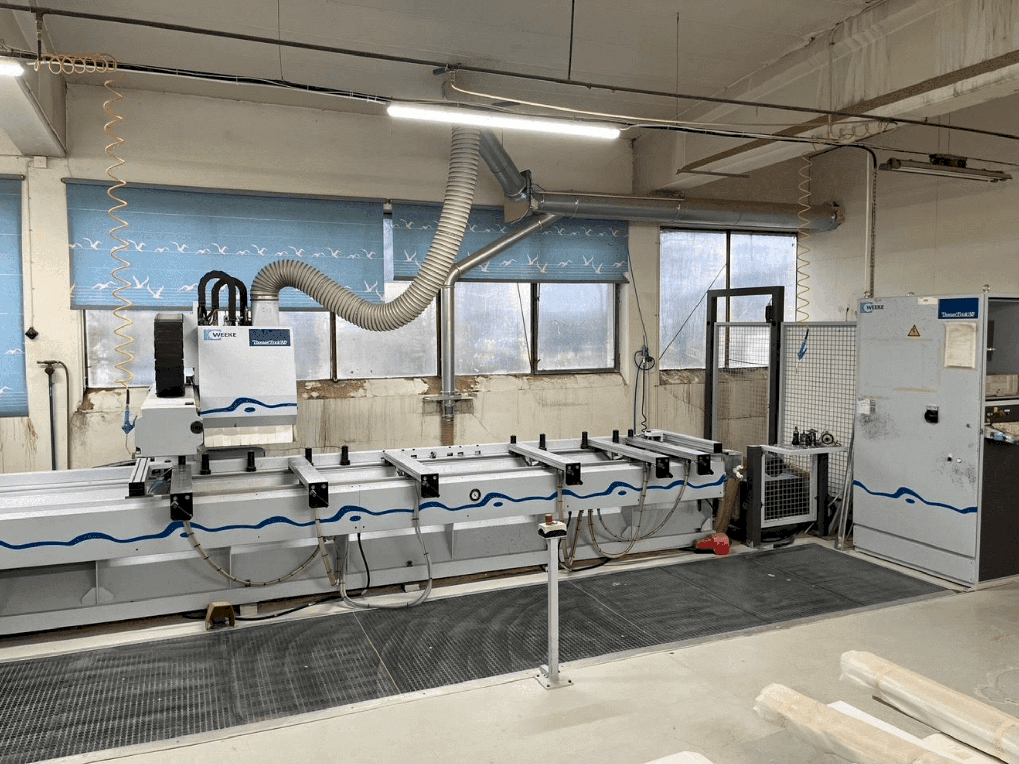 Koneen Weeke BHC 280.3 etunäkymä