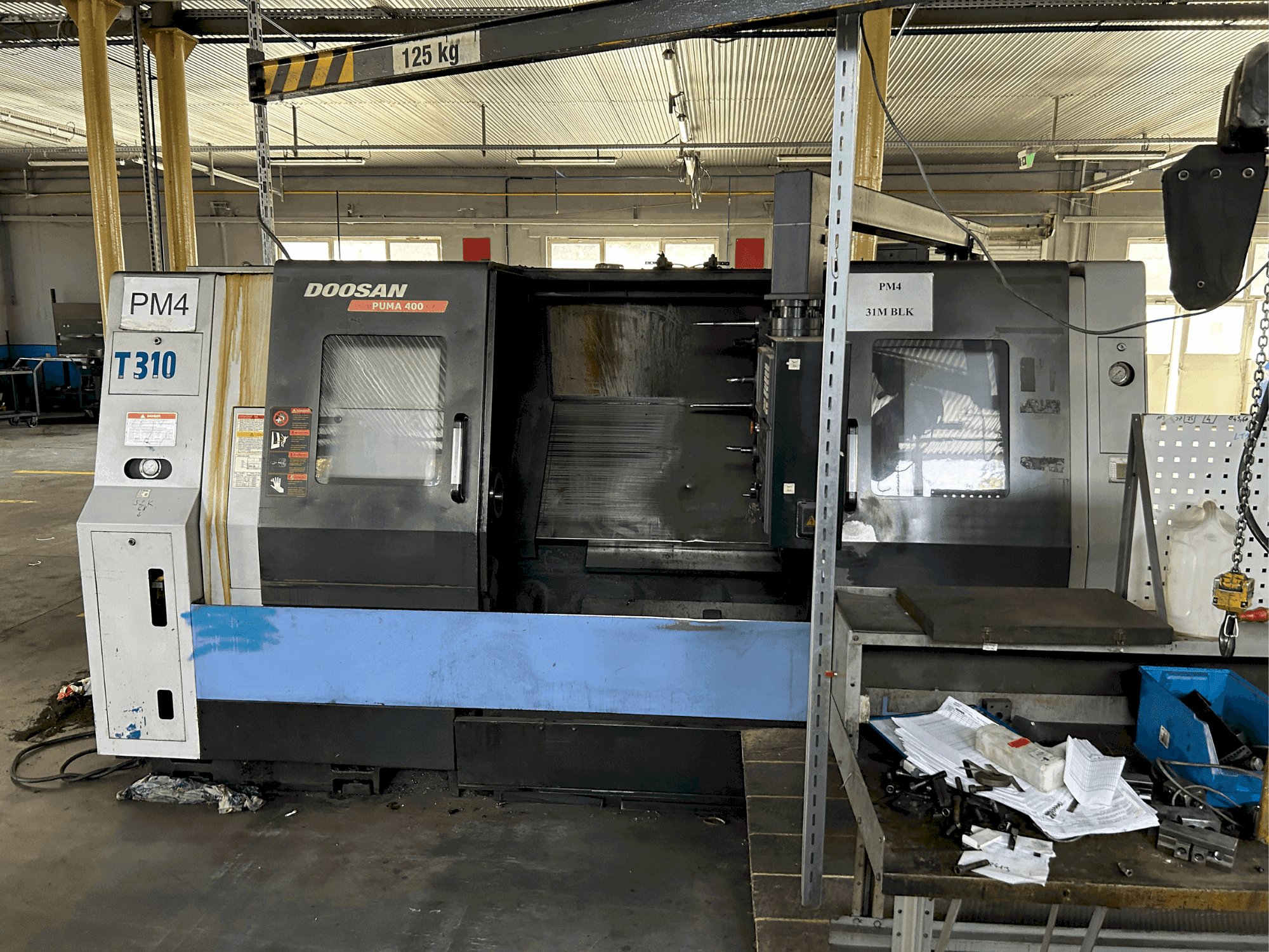 Koneen DOOSAN puma 400 B etunäkymä