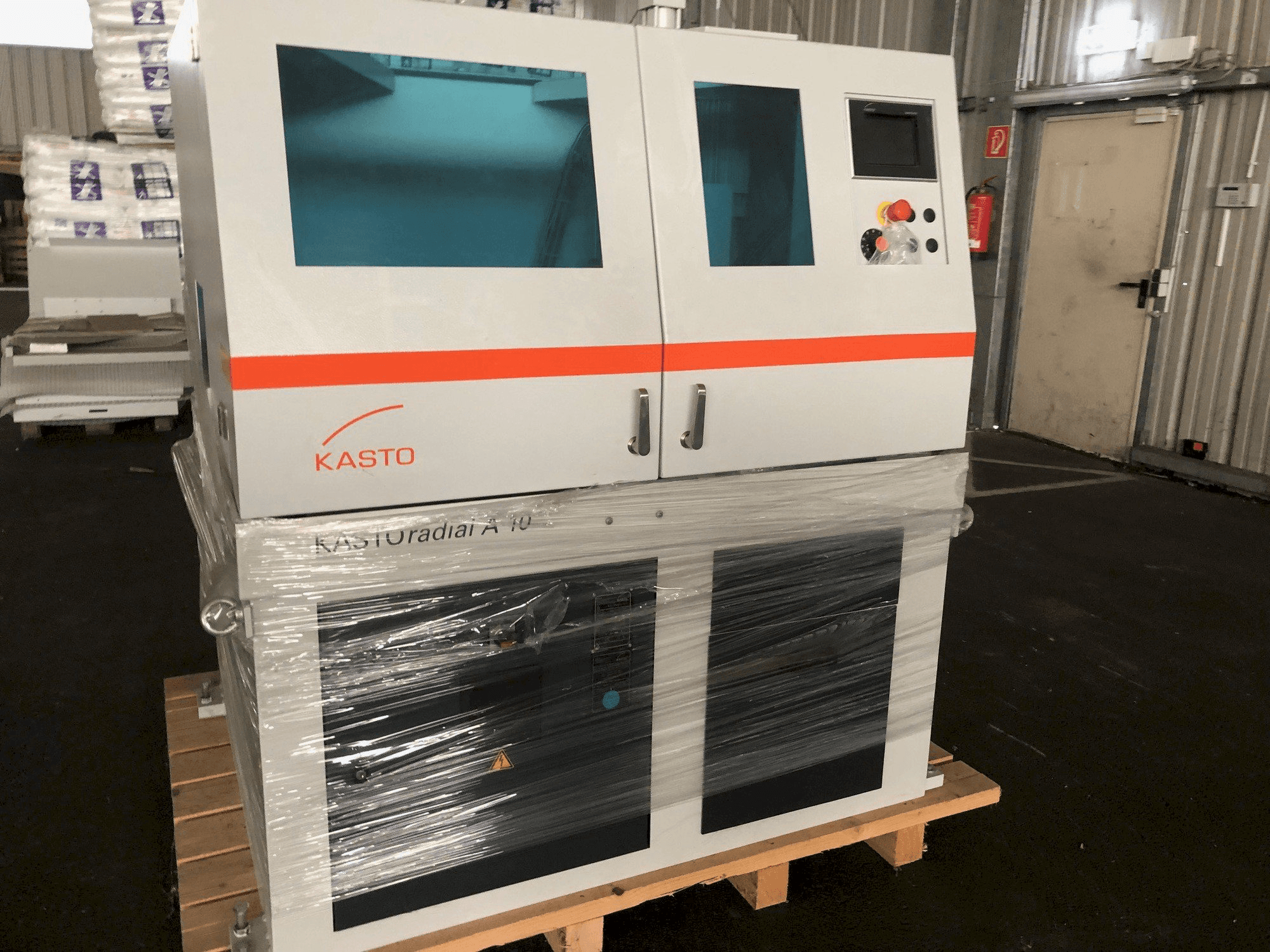 Koneen KASTO Radial A10 etunäkymä