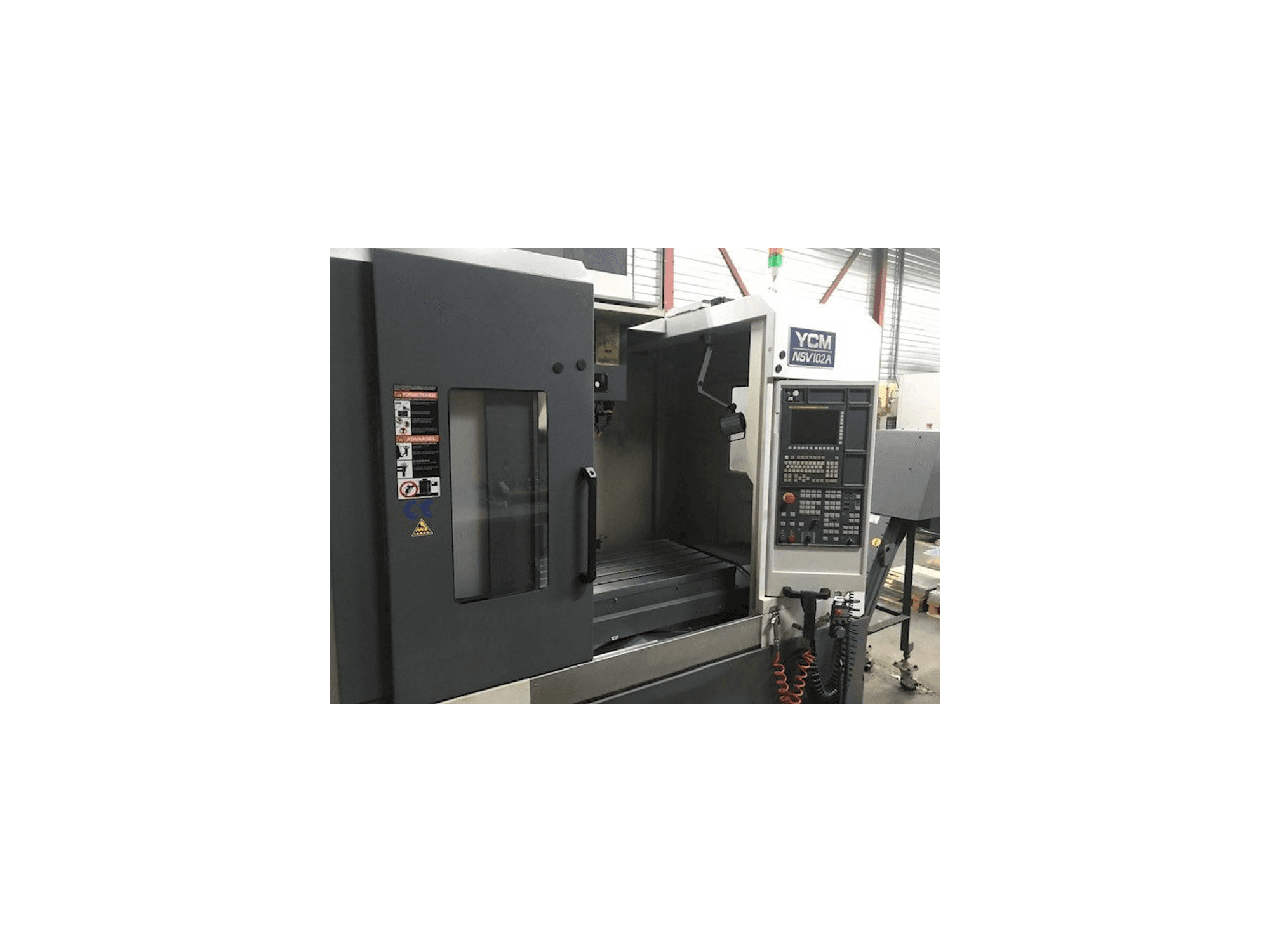 Koneen YCM NSV102A etunäkymä