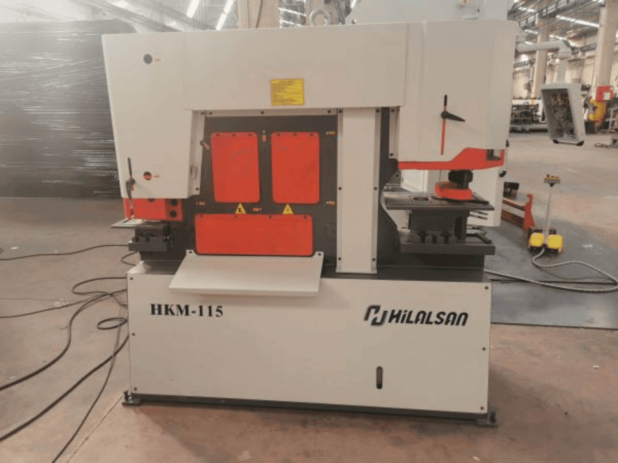 Koneen HILALSAN HKM-115 etunäkymä