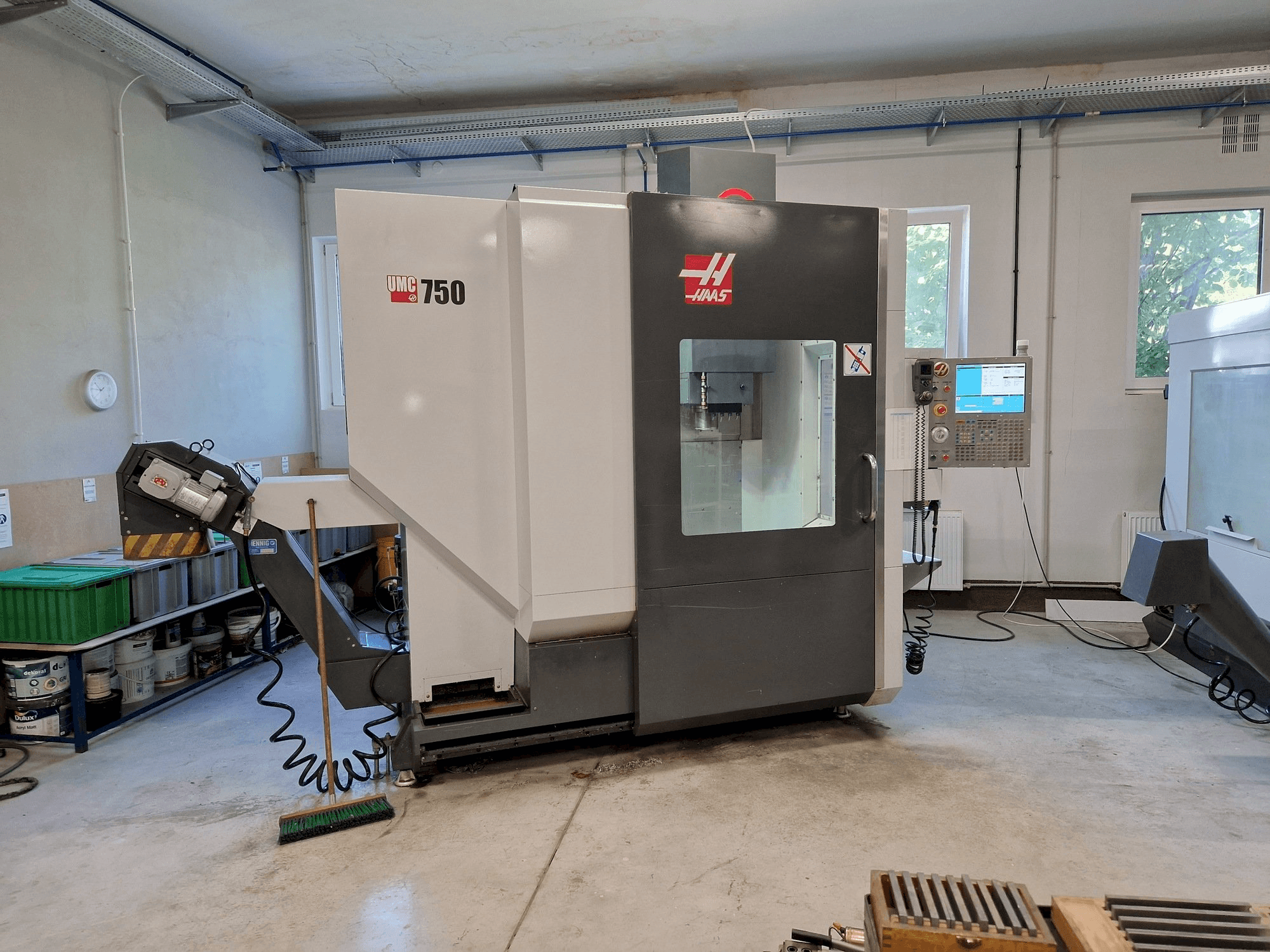 Koneen HAAS UMC-750 etunäkymä