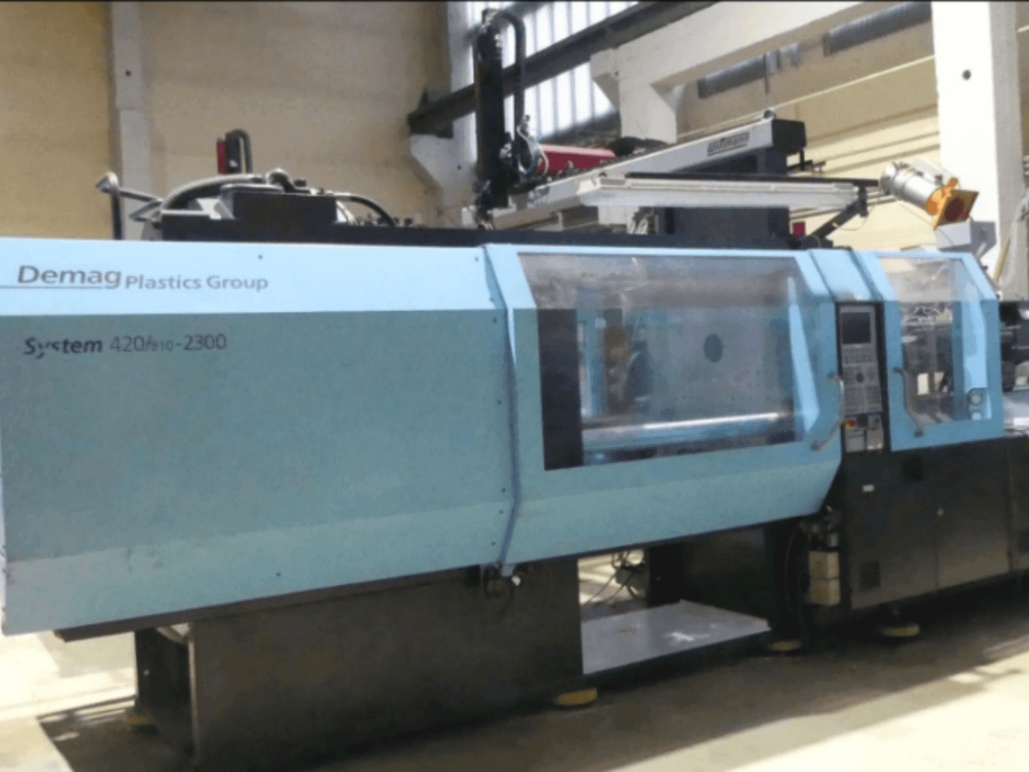 Koneen DEMAG Ergotech 420/810-2300 etunäkymä