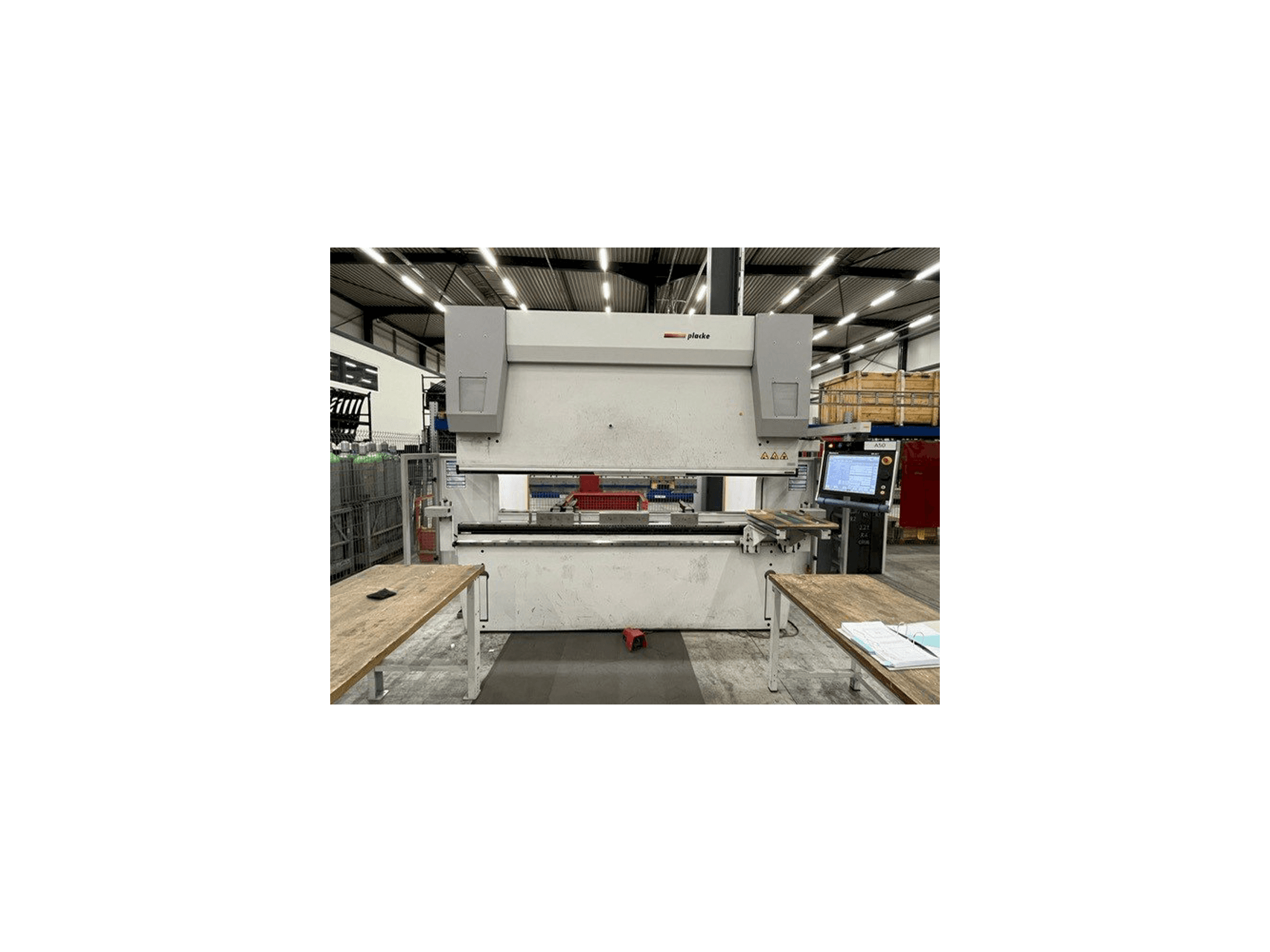 Koneen PLACKE HQPB P595 etunäkymä