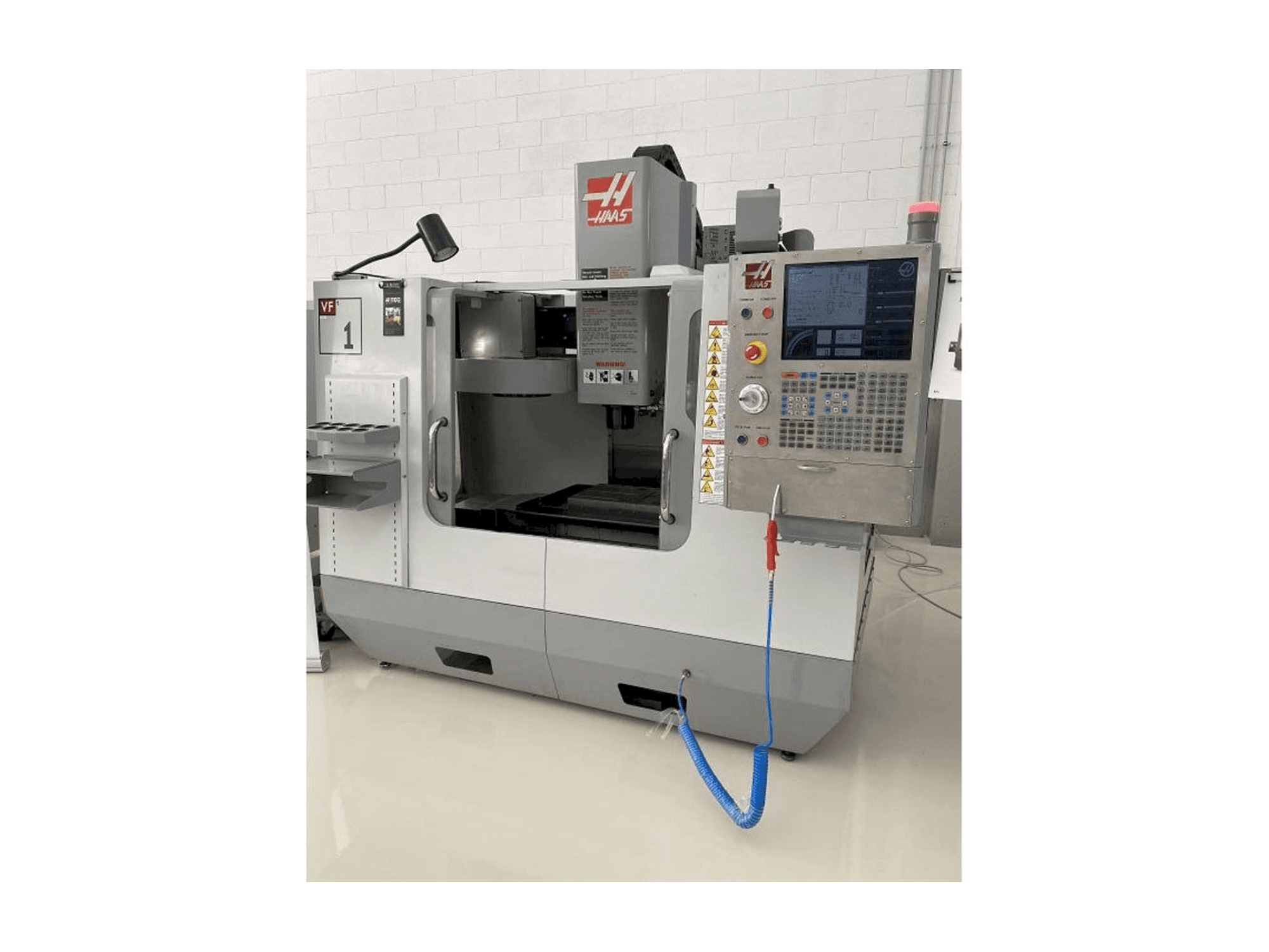 Koneen HAAS VF-1 etunäkymä