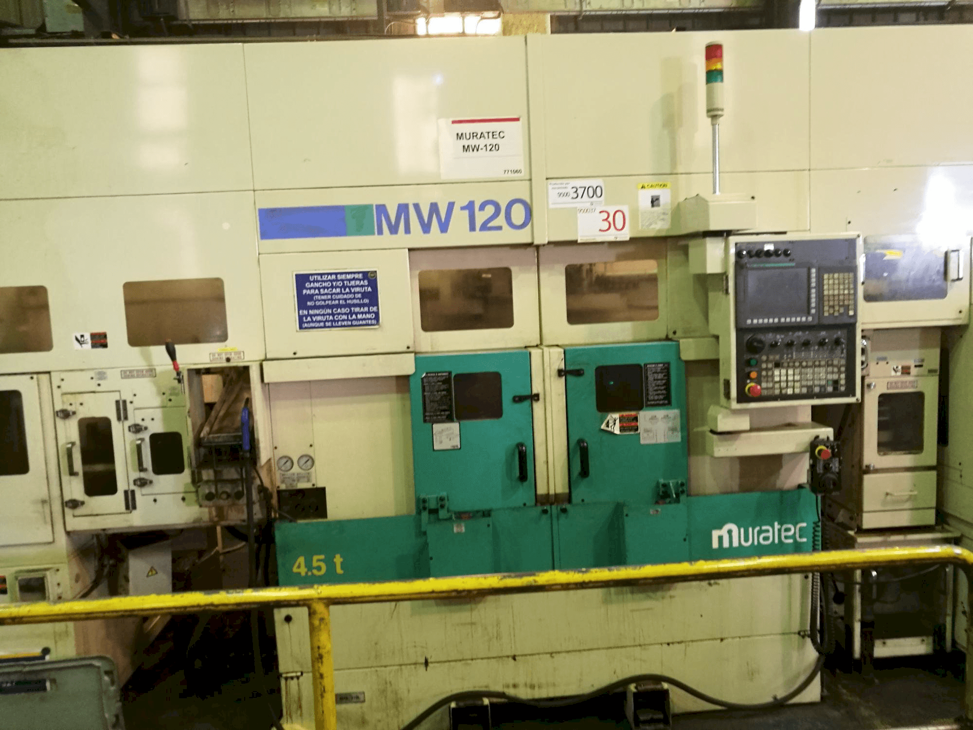 Koneen Muratec MW120 etunäkymä