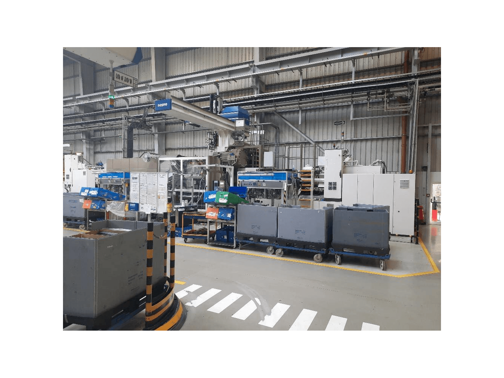 Koneen Battenfeld 2000/19000 etunäkymä