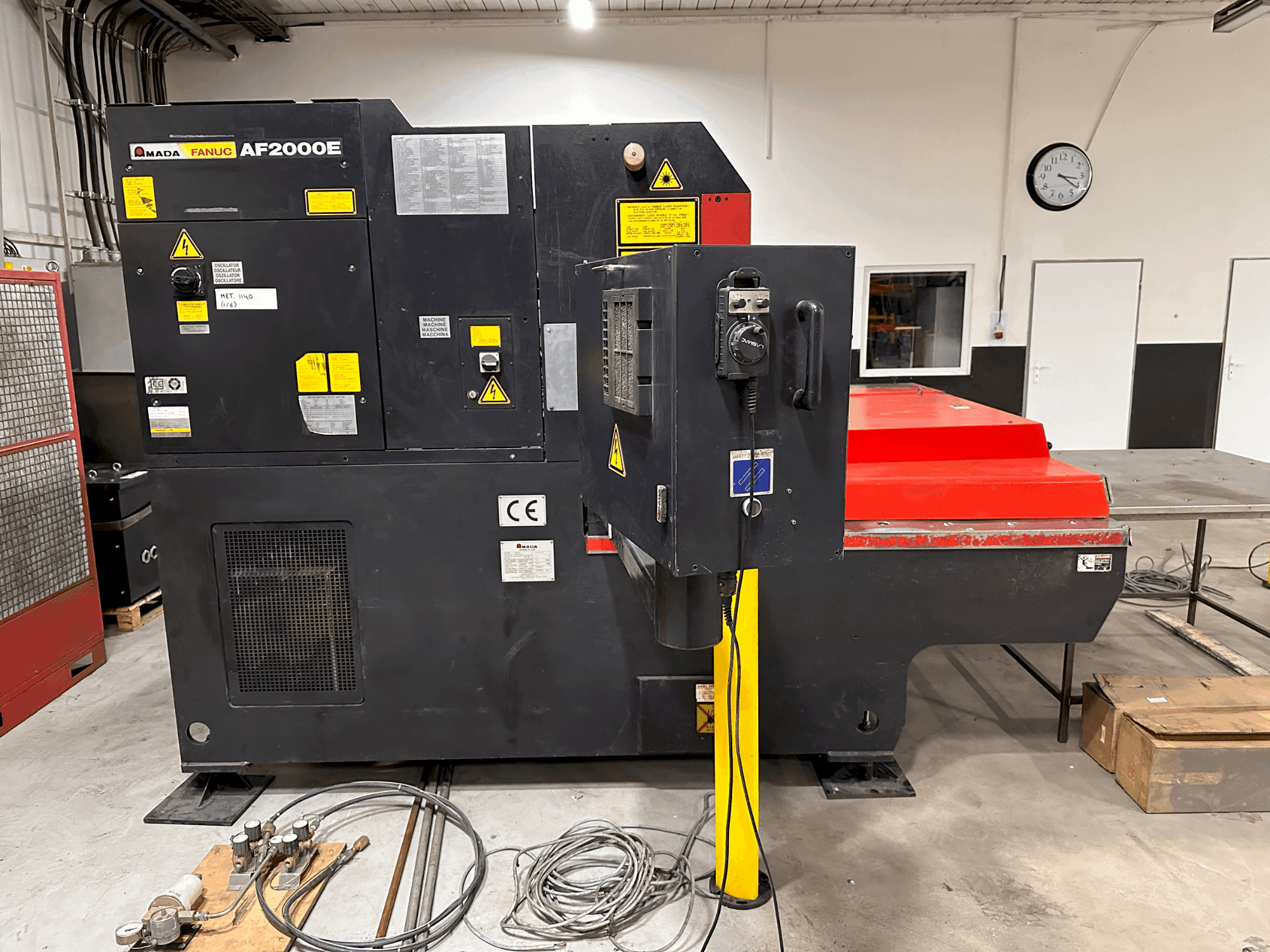 Koneen AMADA LC 1212 A3 etunäkymä