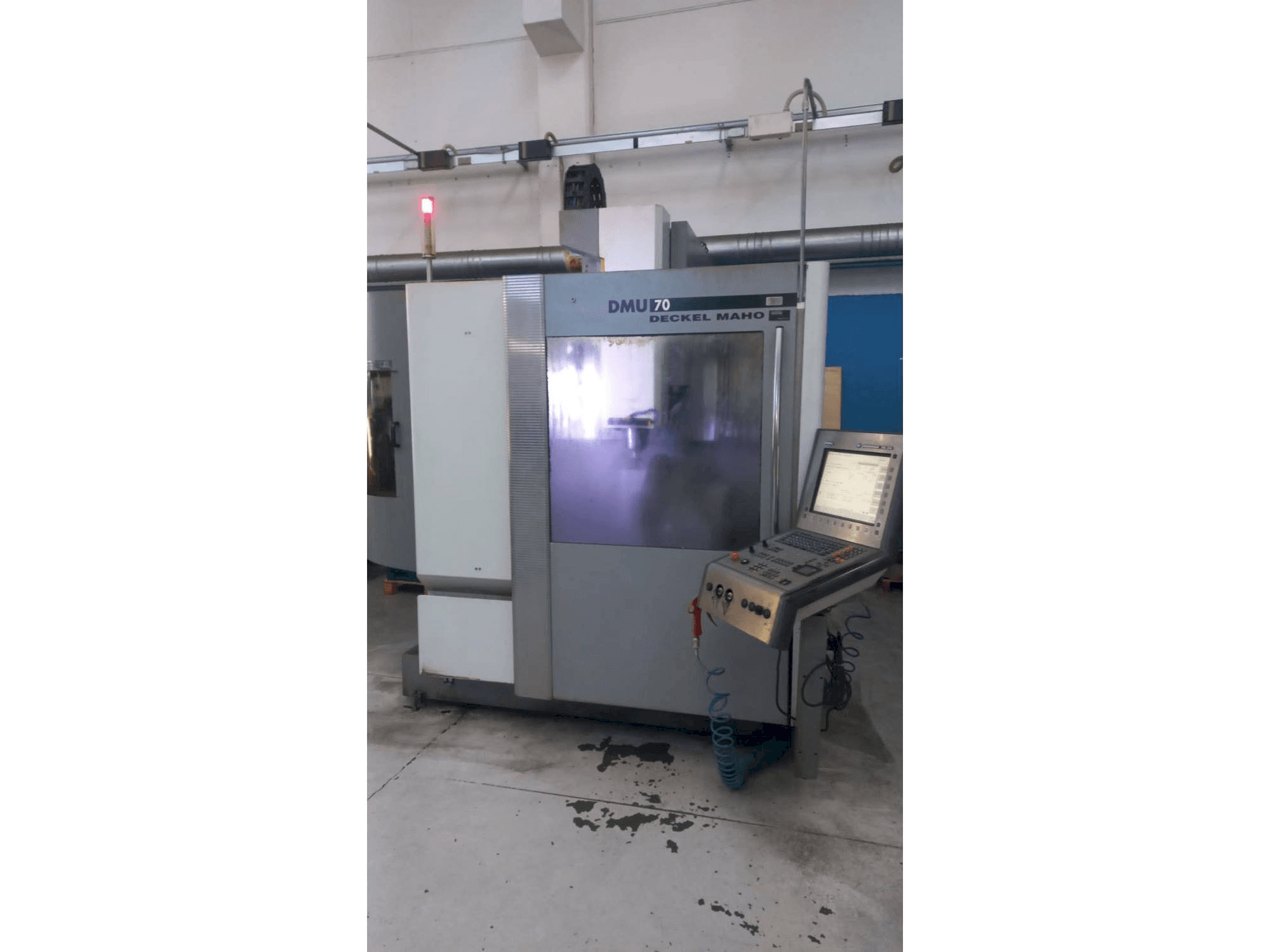 Koneen DMG etunäkymä