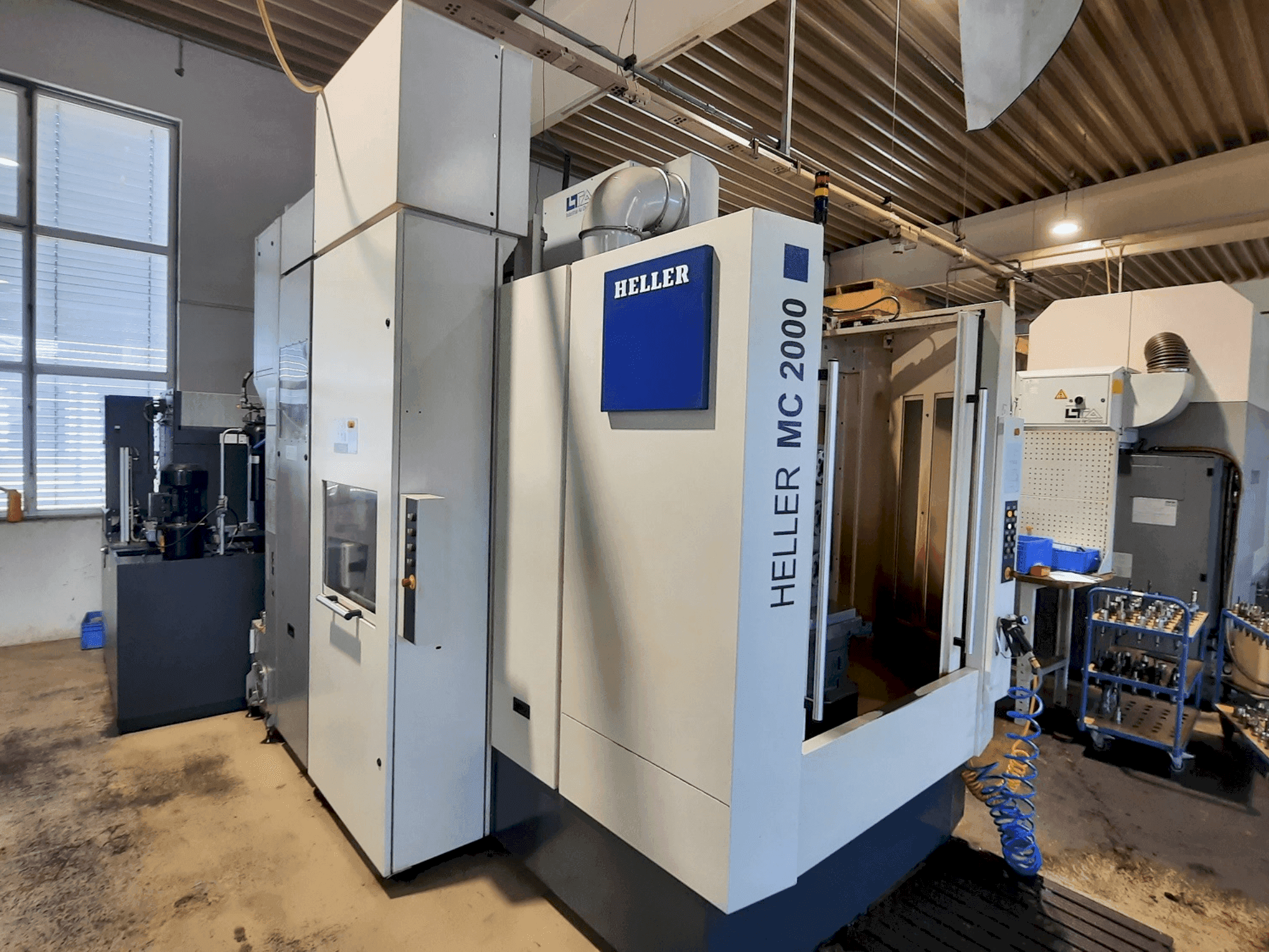 Koneen HELLER MC 2000 etunäkymä