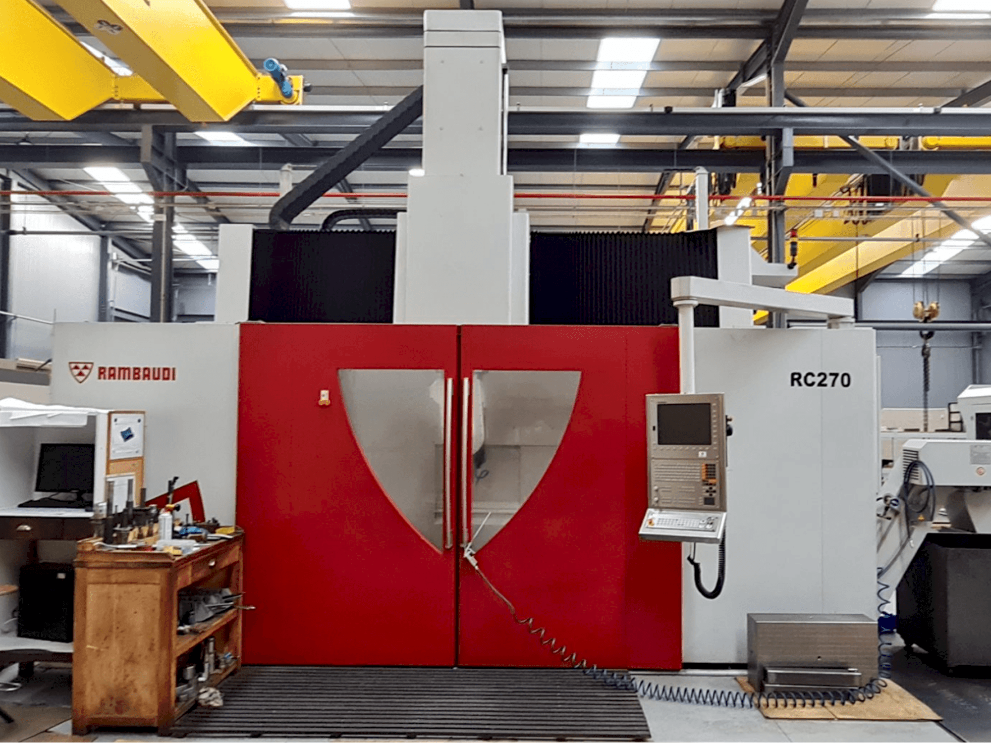 Koneen Rambaudi RC 270 etunäkymä