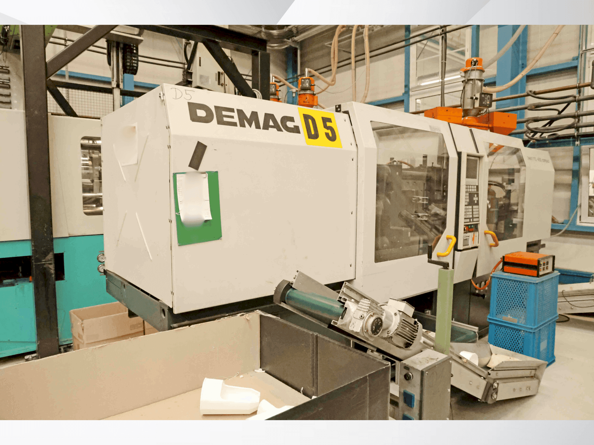 Koneen DEMAG Ergotech 110-430 NC 4 compact etunäkymä