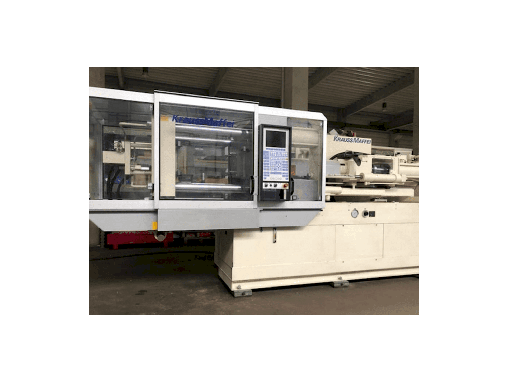 Koneen Krauss Maffei 150-700 C2 etunäkymä
