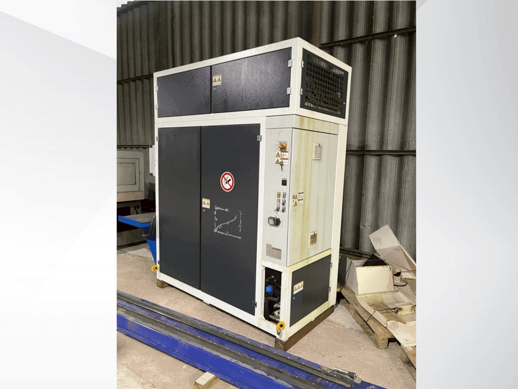 Koneen DÜRR Ecoclean Minio 85c (2019) etunäkymä