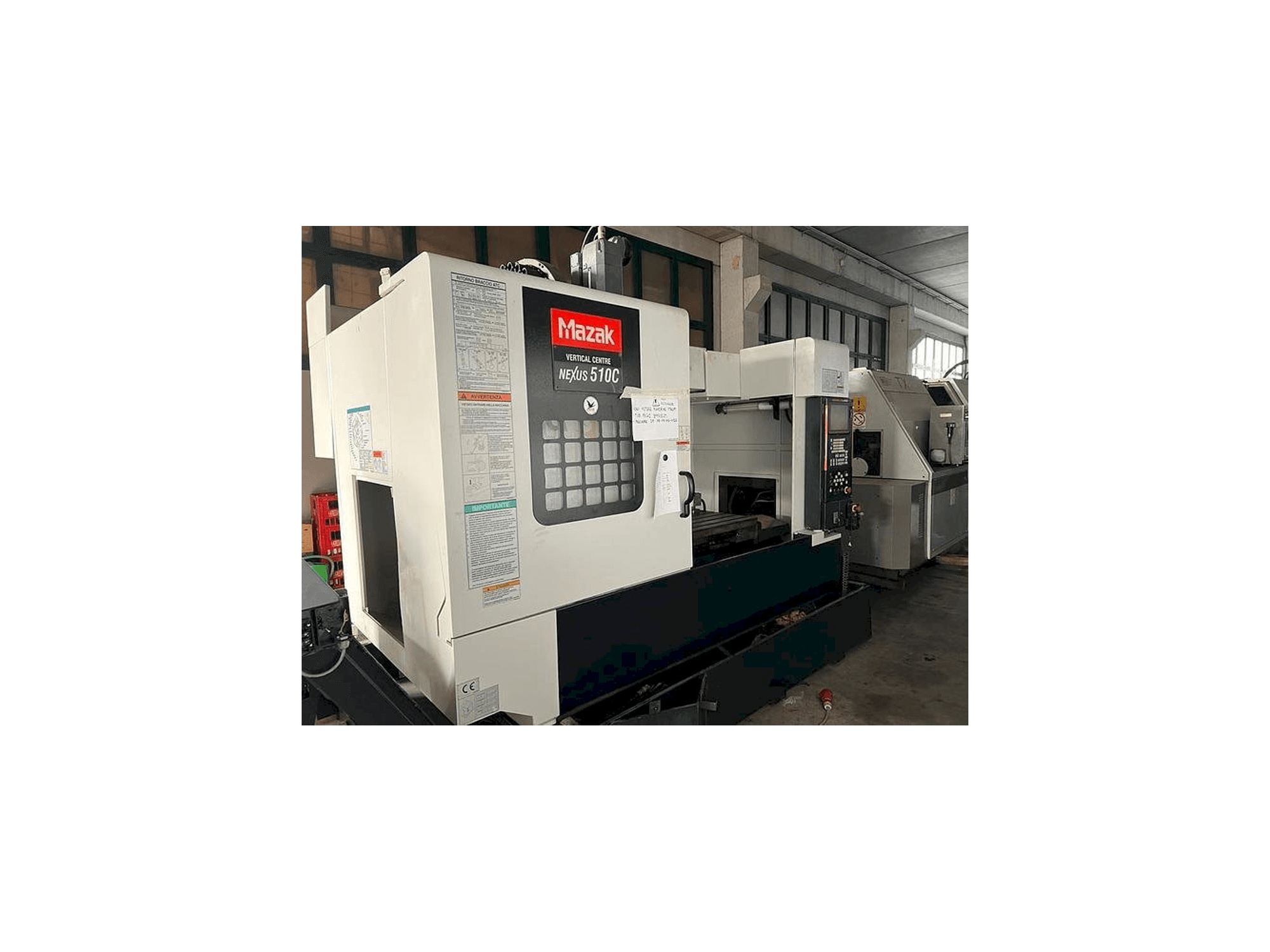 Koneen Mazak VCN 510C etunäkymä