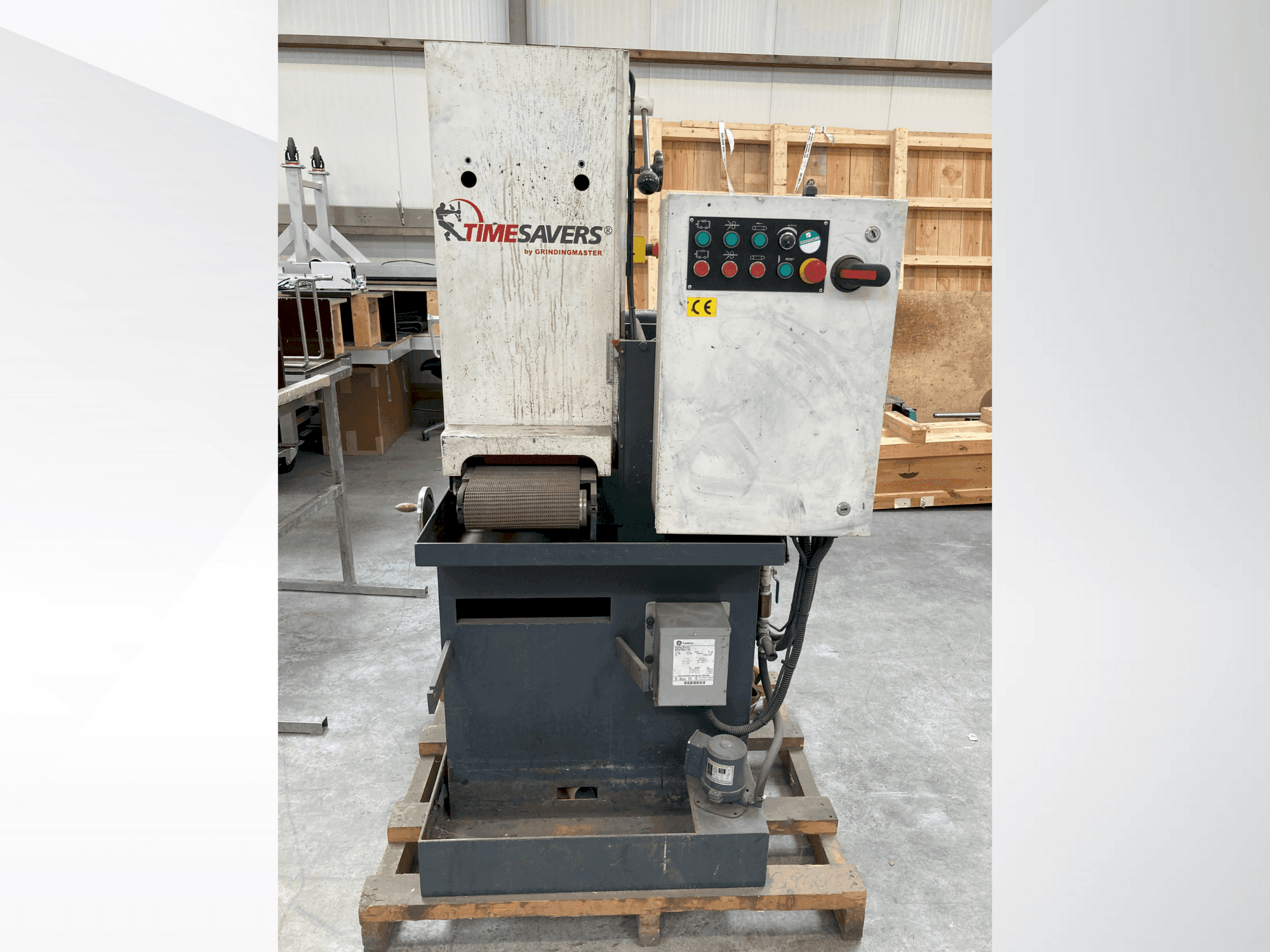 Koneen TIMESAVERS 11-serie-225-W etunäkymä