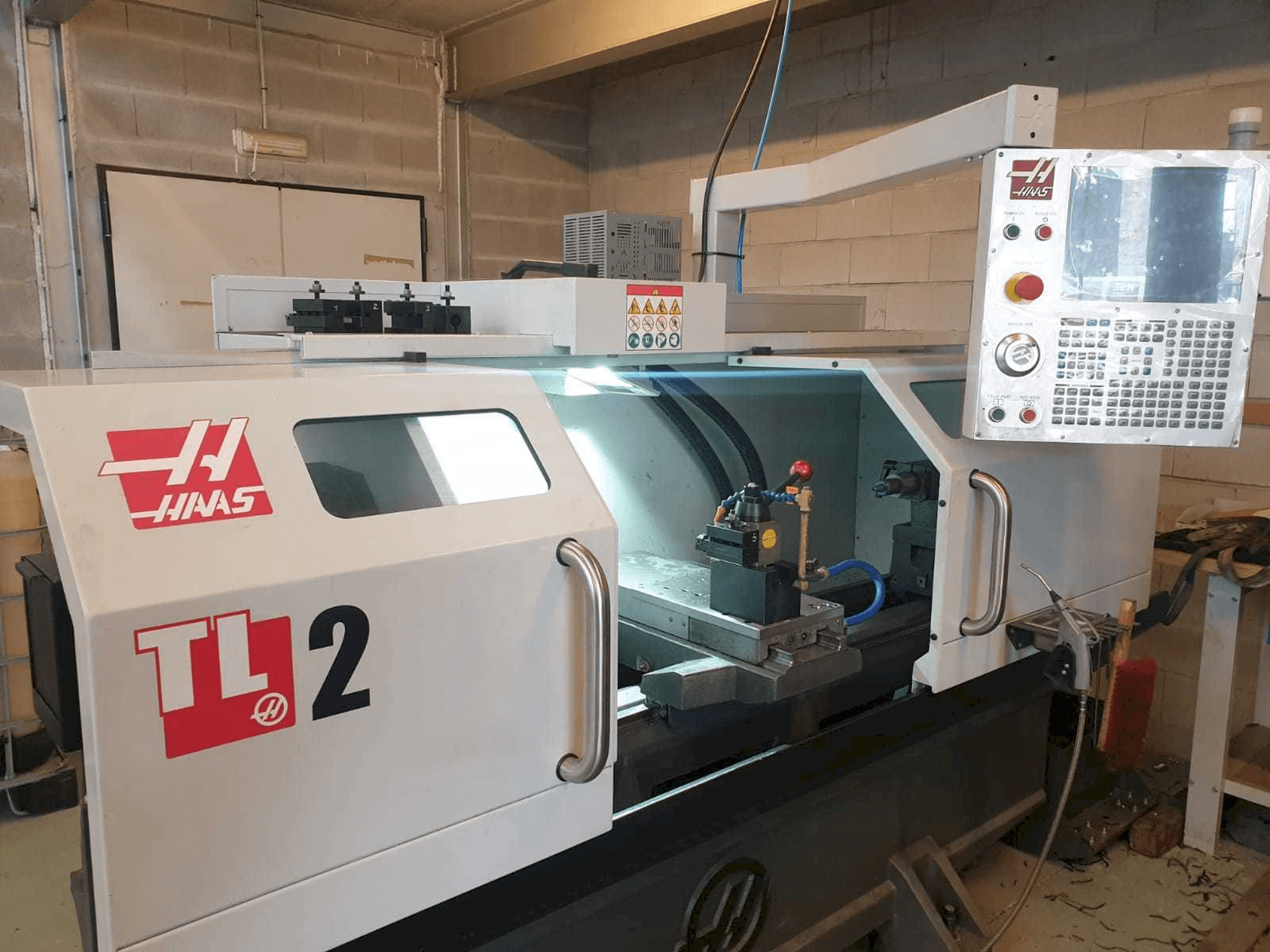 Koneen HAAS TL-2 etunäkymä