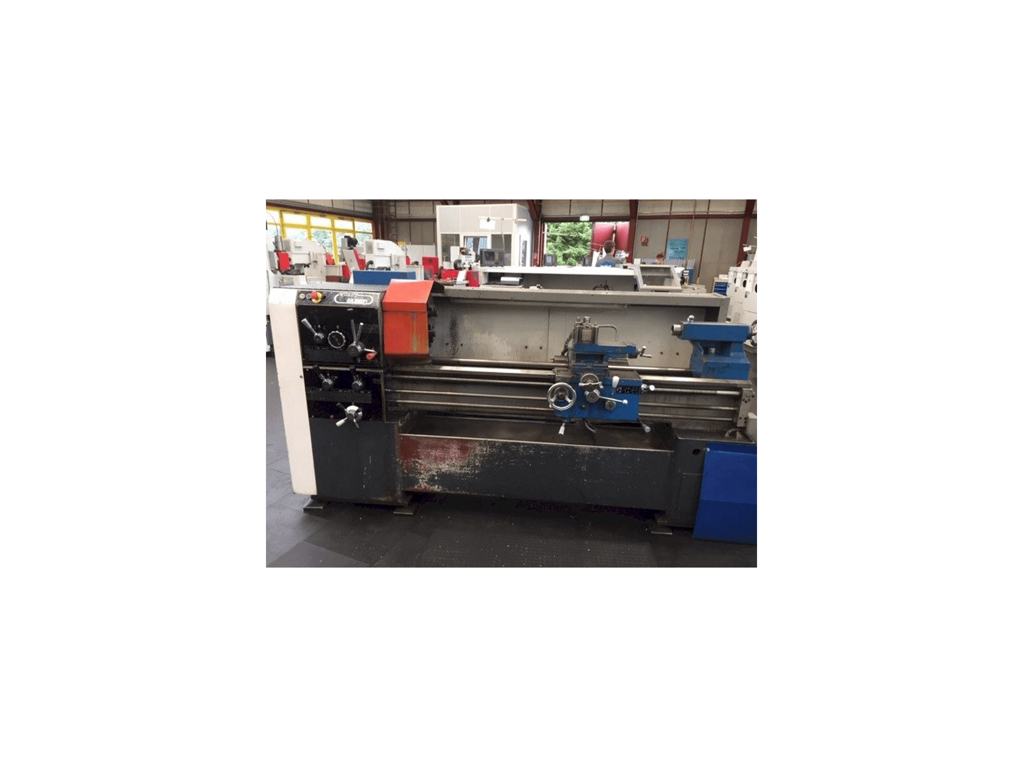 Koneen Voest Alpine DA 260/71 etunäkymä