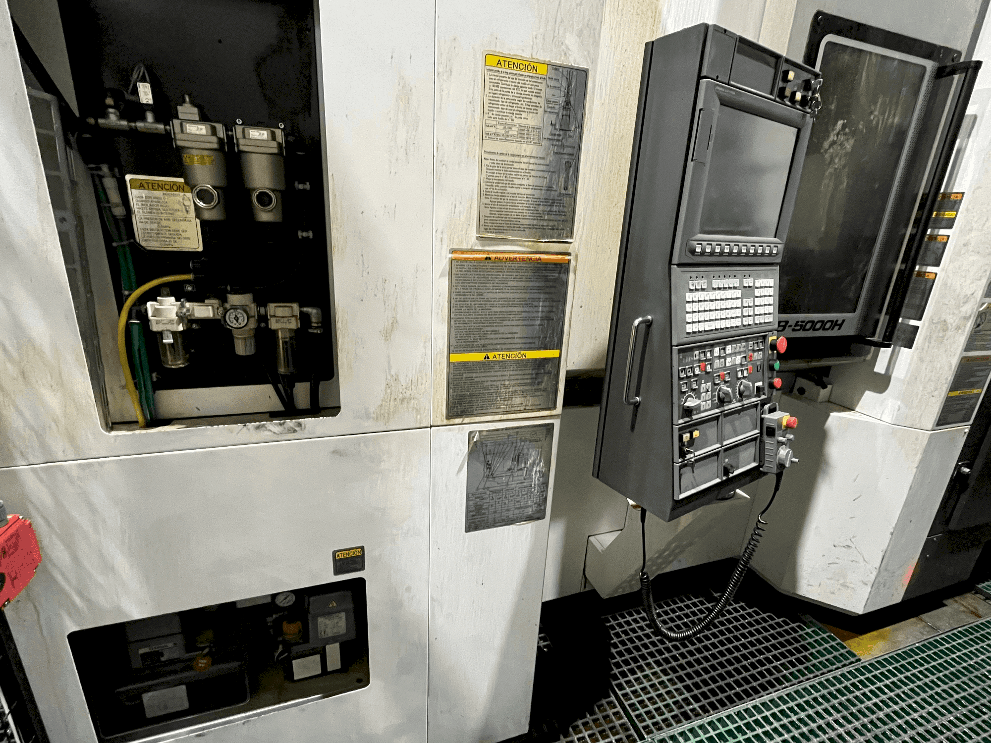 Koneen Okuma MB-5000H etunäkymä