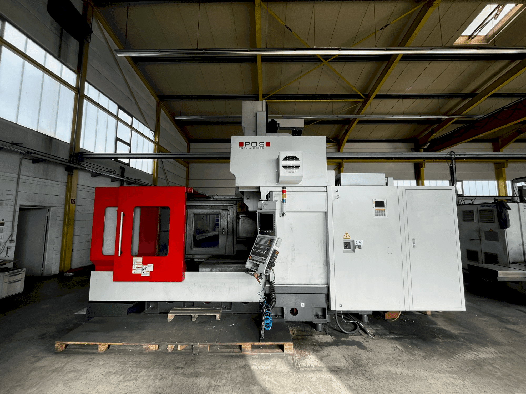 Koneen POSmill E 2050 etunäkymä