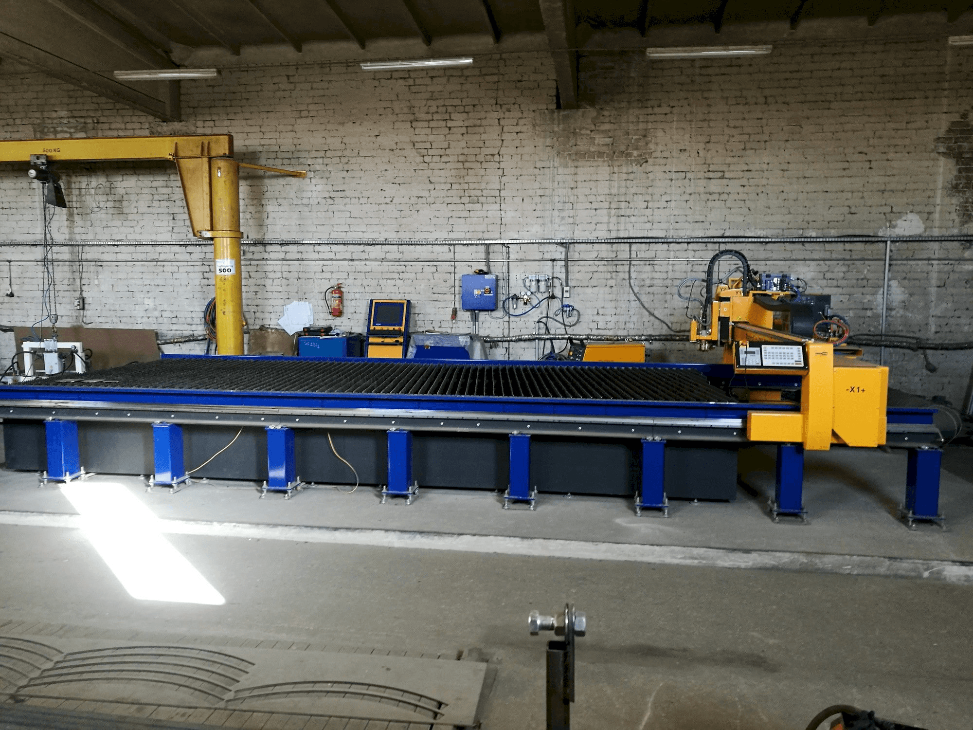 Koneen MicroStep PlasmaCut 6001.25PG etunäkymä
