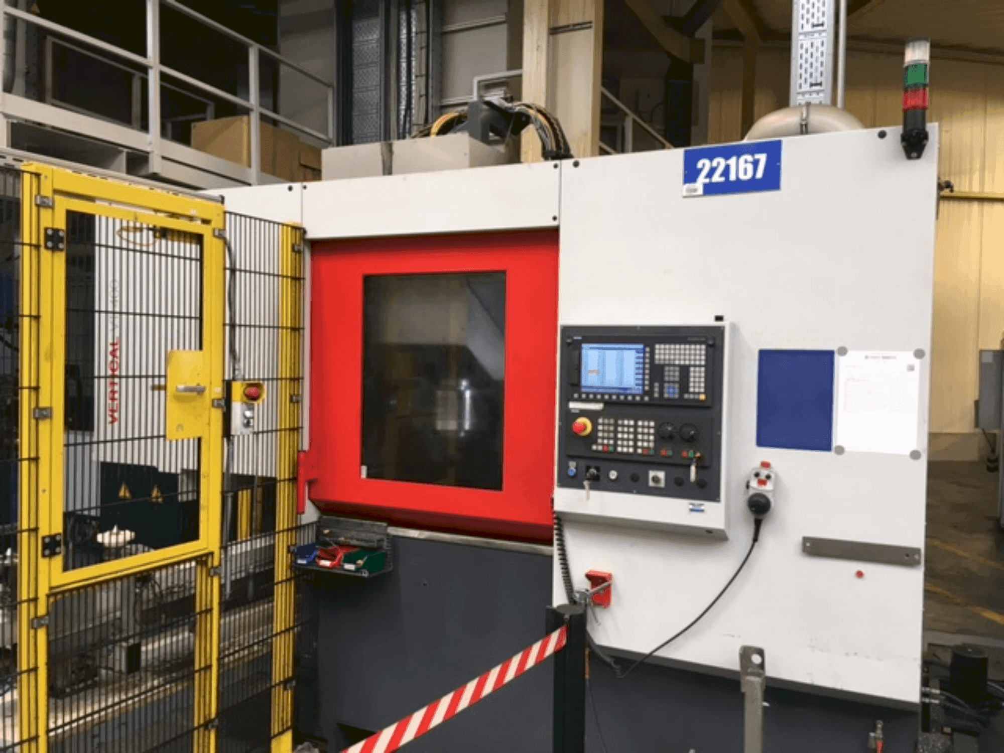 Koneen EMCO VT 400 etunäkymä