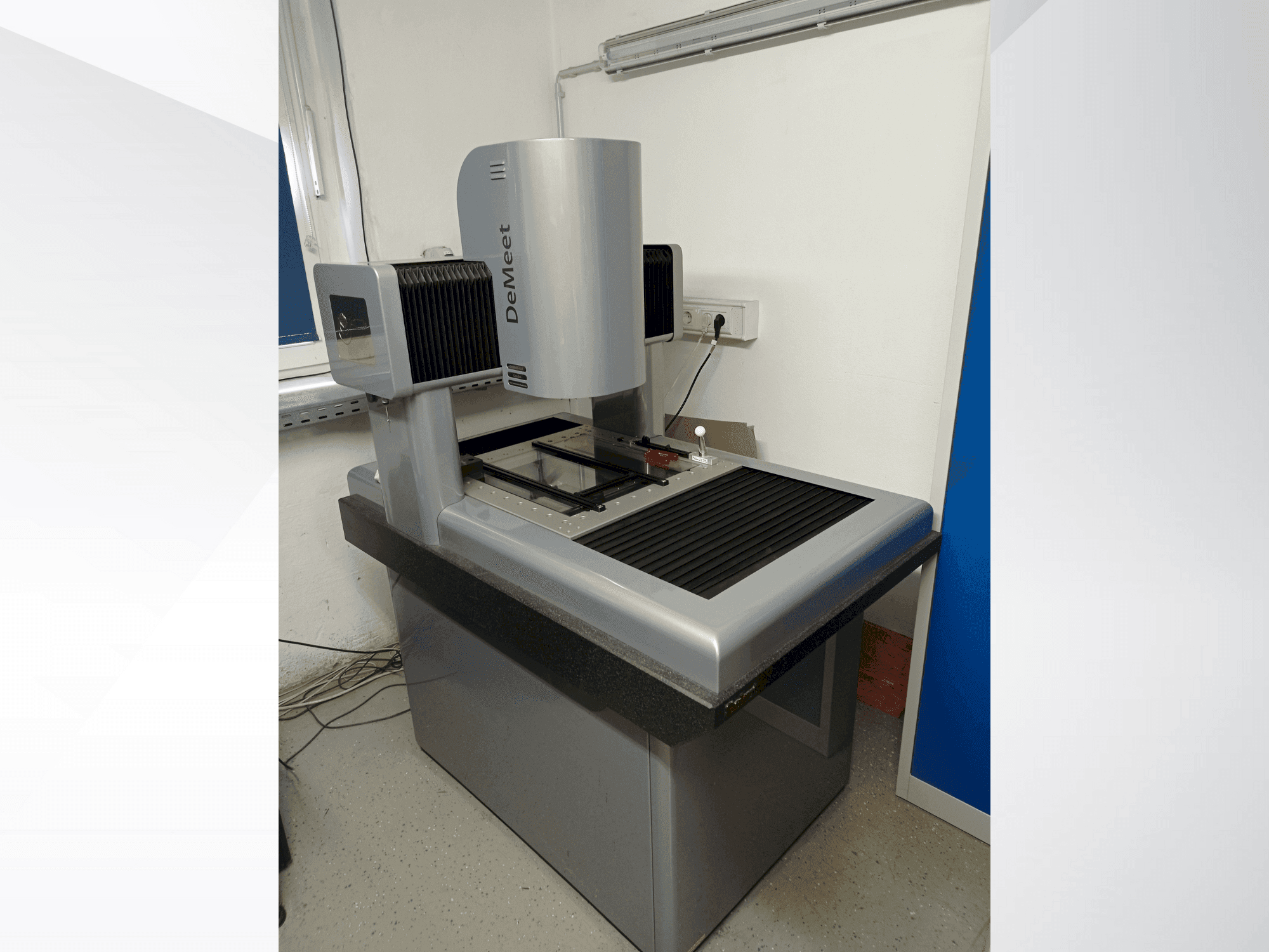 Koneen SCHUT DeMeet 404 etunäkymä