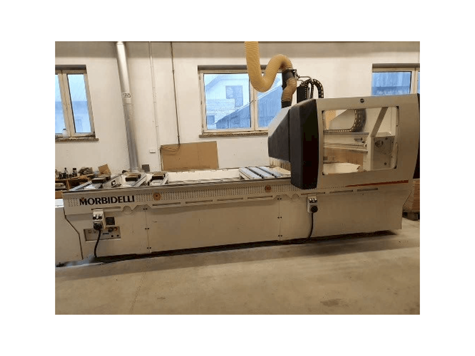 Koneen MORBIDELLI Universal 3012 TV etunäkymä