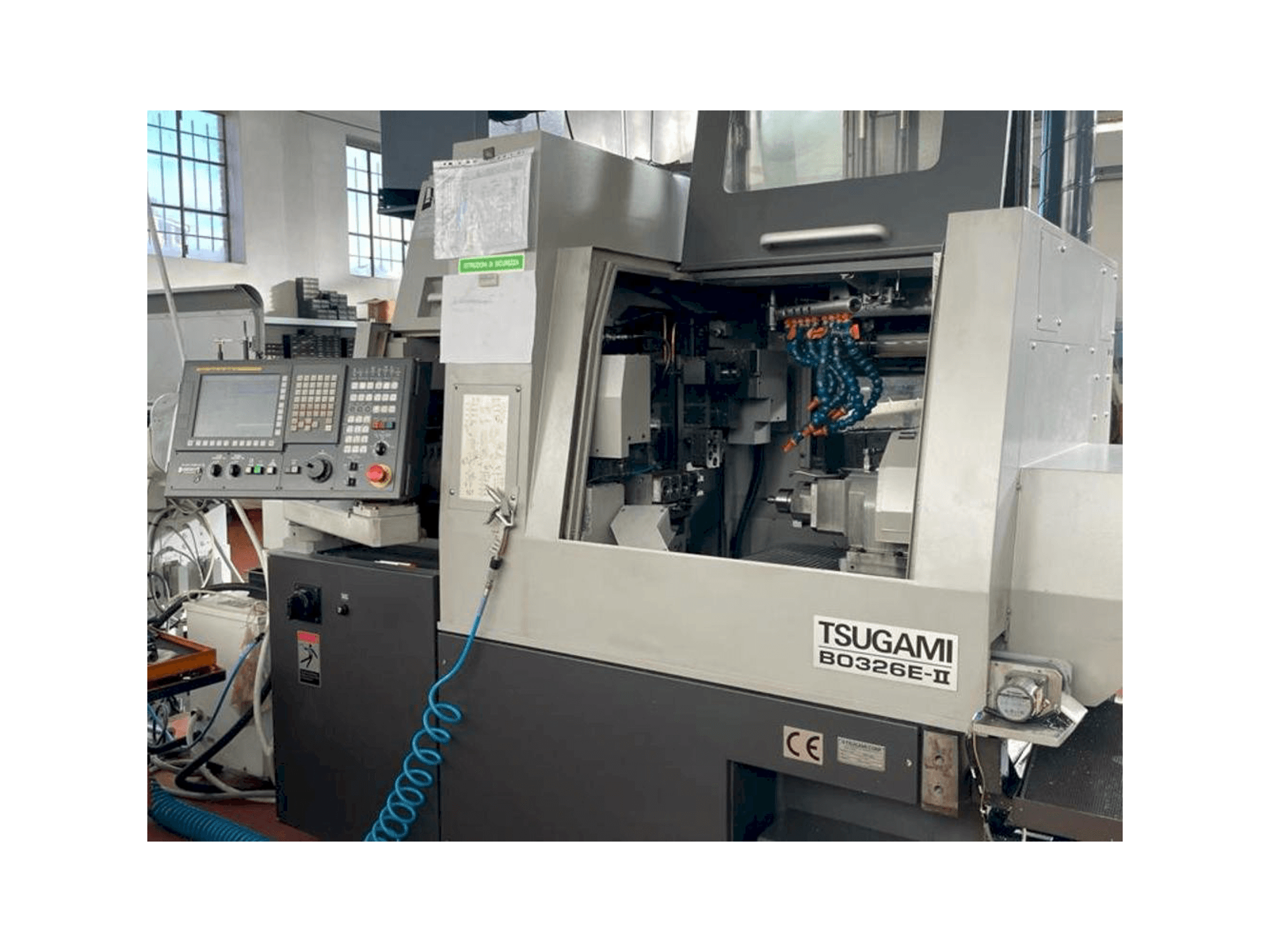 Koneen TSUGAMI B0326E-II etunäkymä