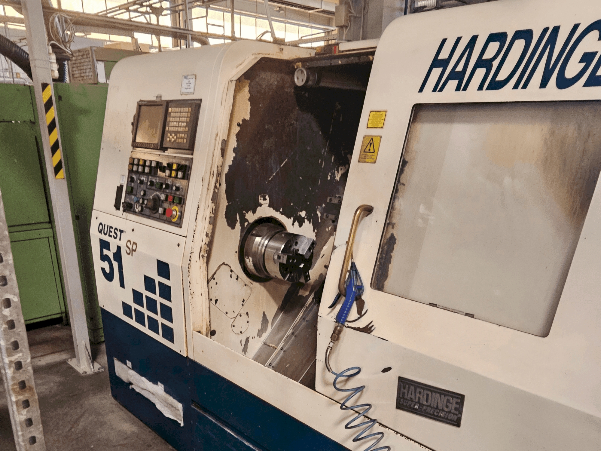 Koneen HARDINGE Quest 51 SP etunäkymä
