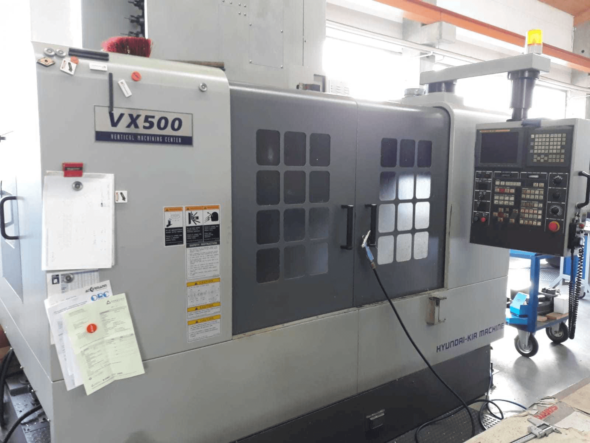 Koneen Hyundai Kia VX500 etunäkymä