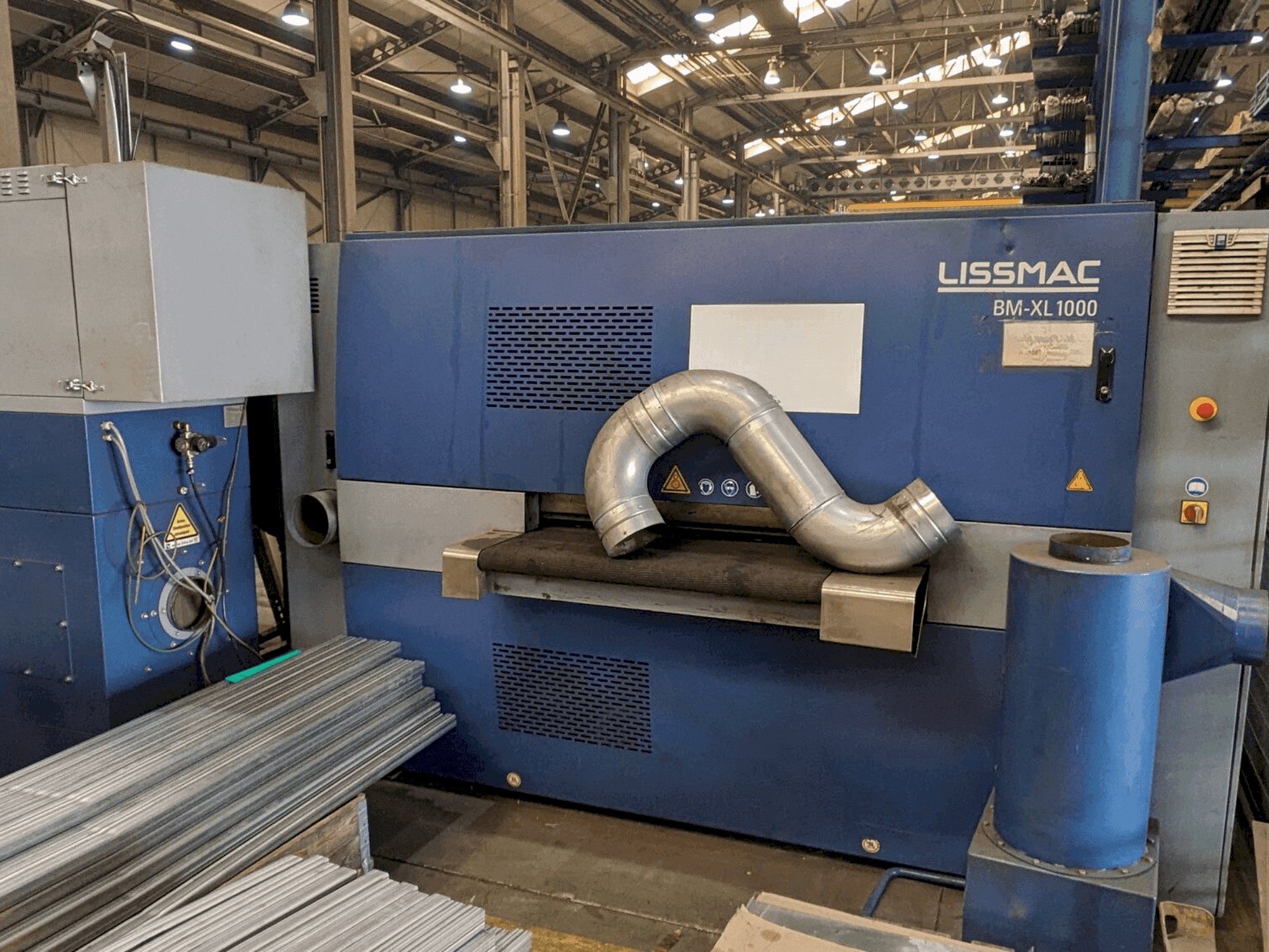 Koneen LISSMAC SBM XL 1000 S2B2 etunäkymä