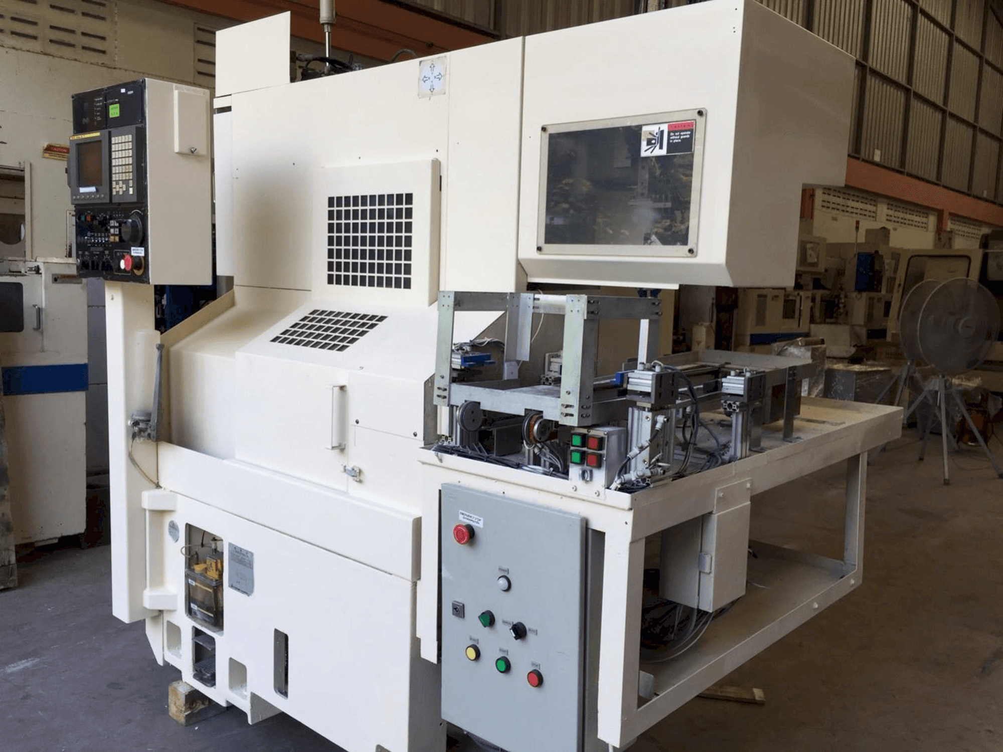 Koneen WASINO G-05 etunäkymä