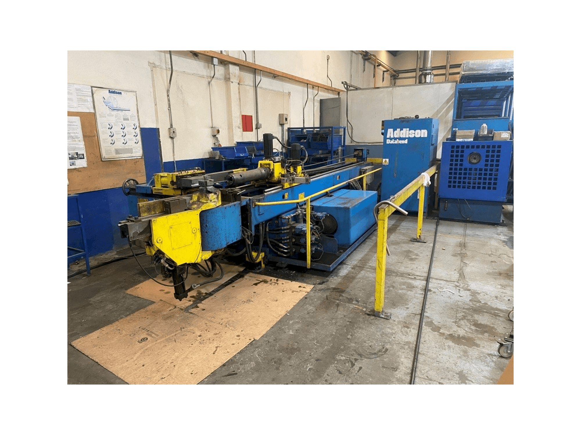 Koneen Addison DB-76 3D CNC etunäkymä