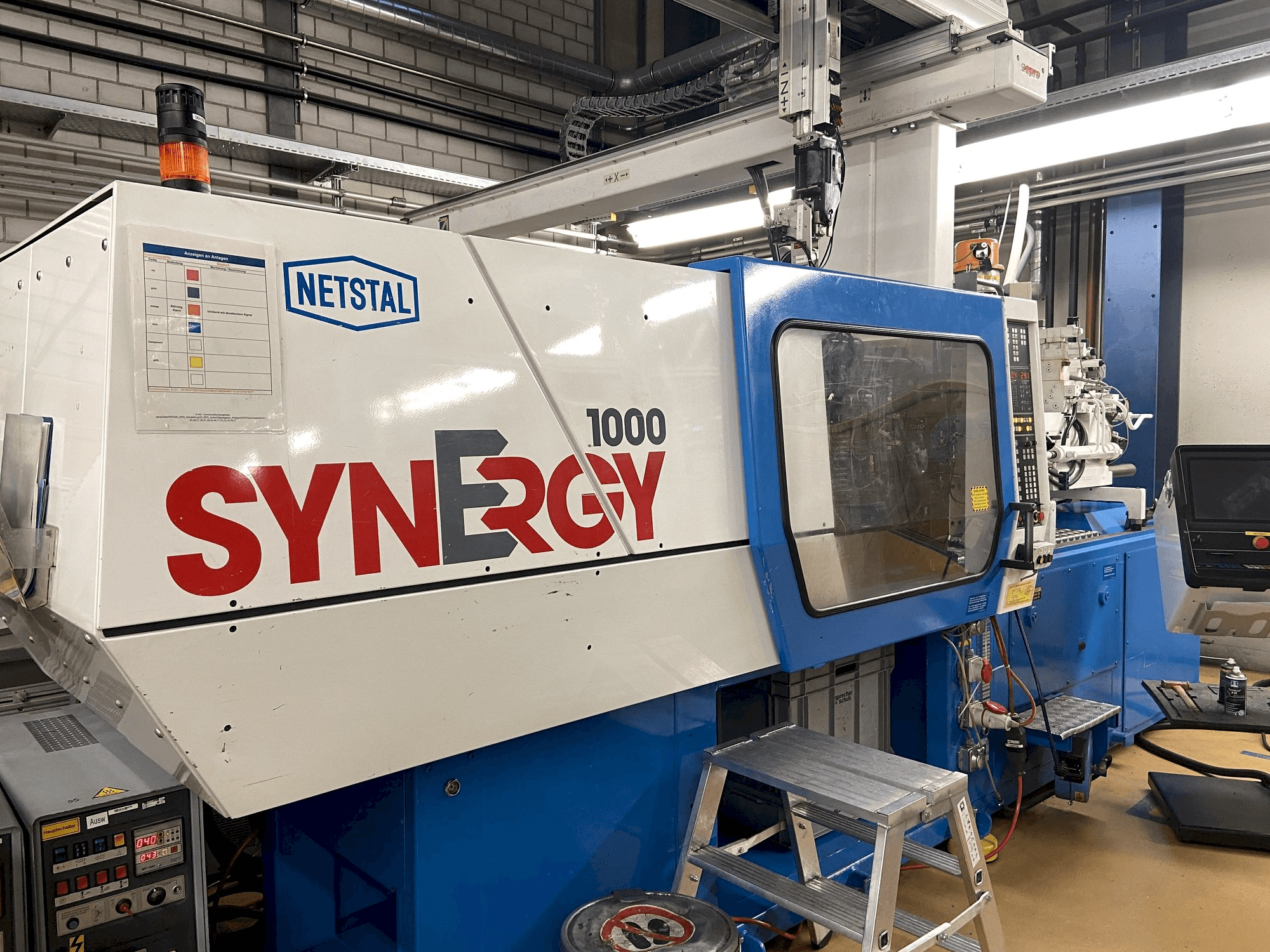 Koneen Netstal Synergy 1000-230 etunäkymä