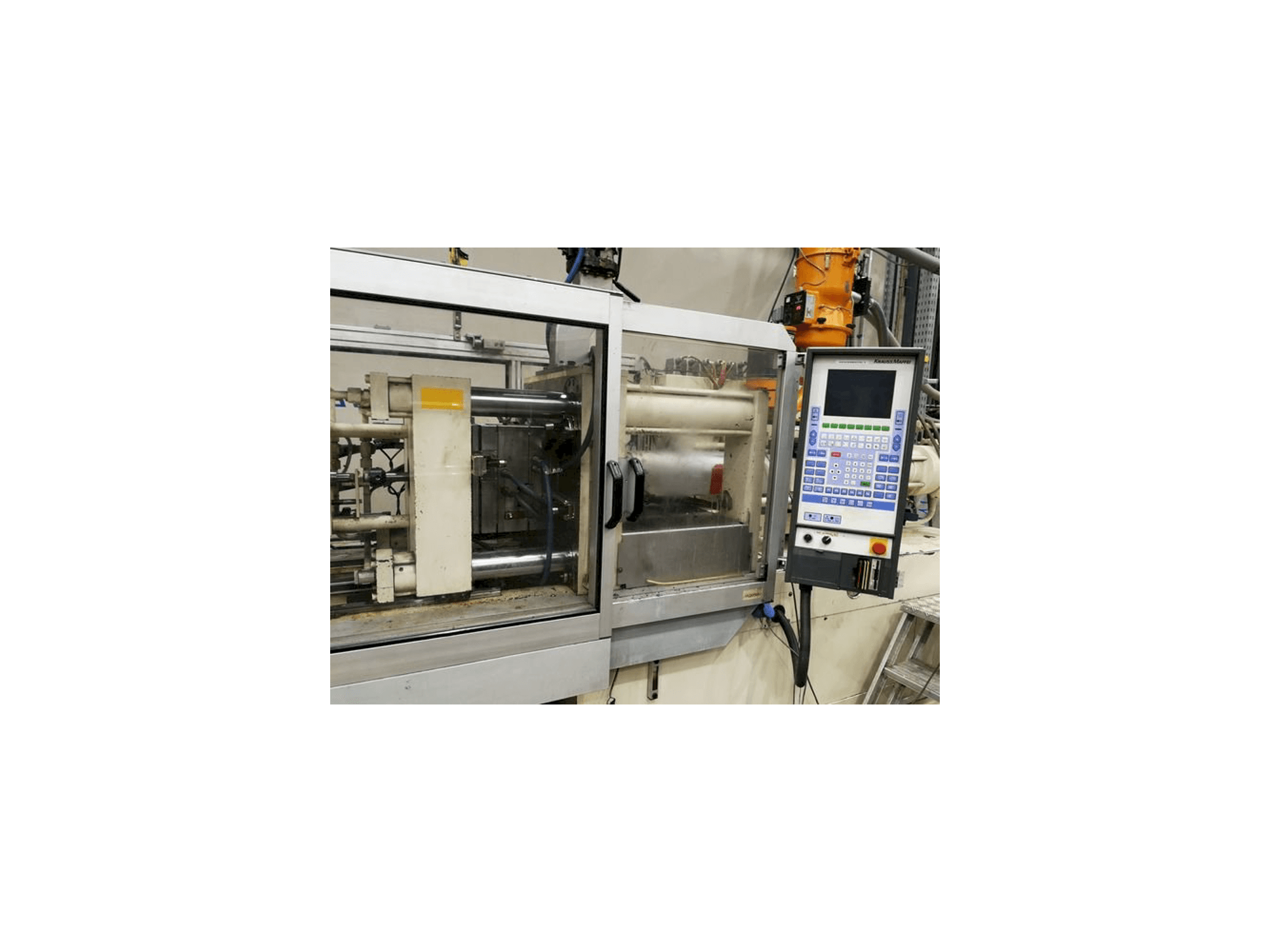 Koneen Krauss Maffei 80/340 C1 etunäkymä