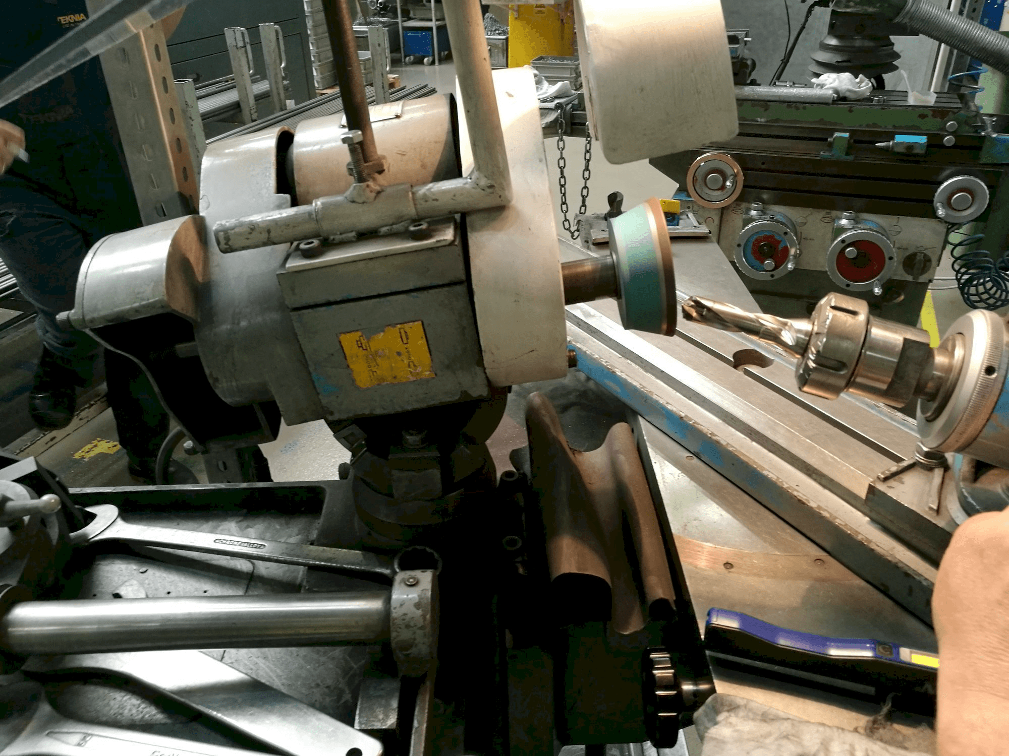 Koneen ELITE AR5-E etunäkymä