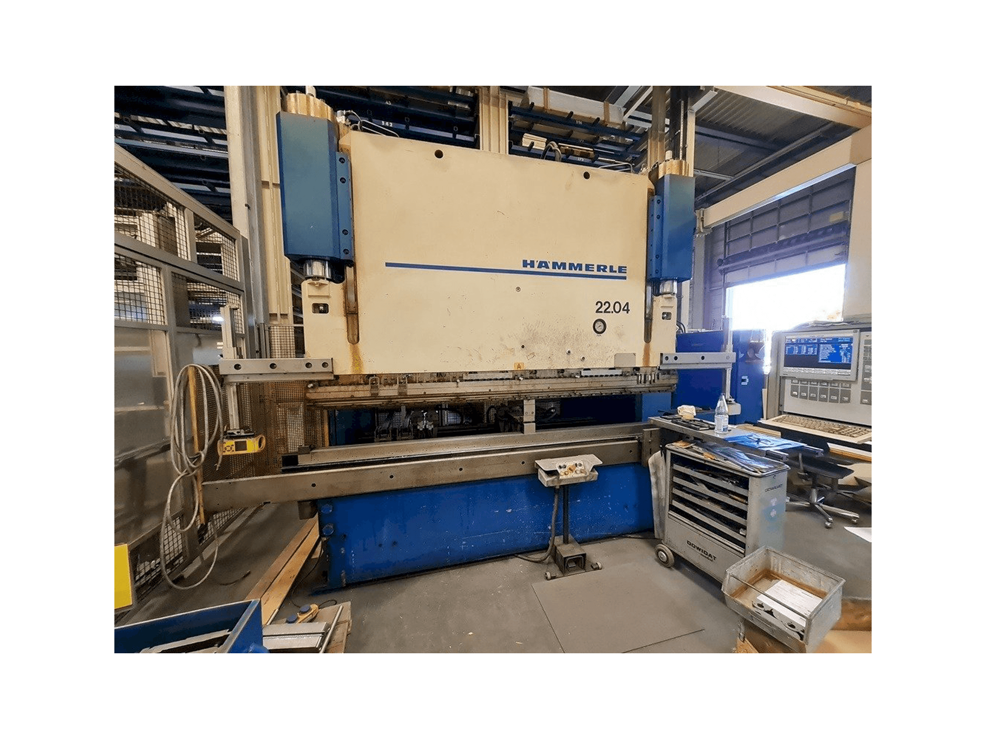 Koneen HAMMERLE AP 200-3100 etunäkymä