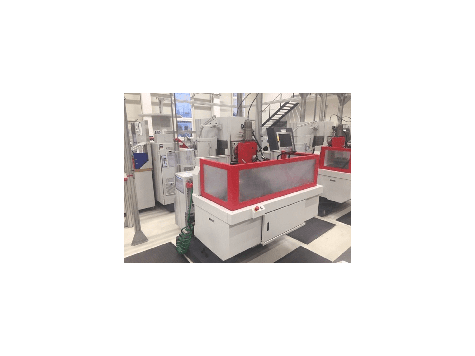 Koneen EMCO Emcomat FB-450 MC etunäkymä