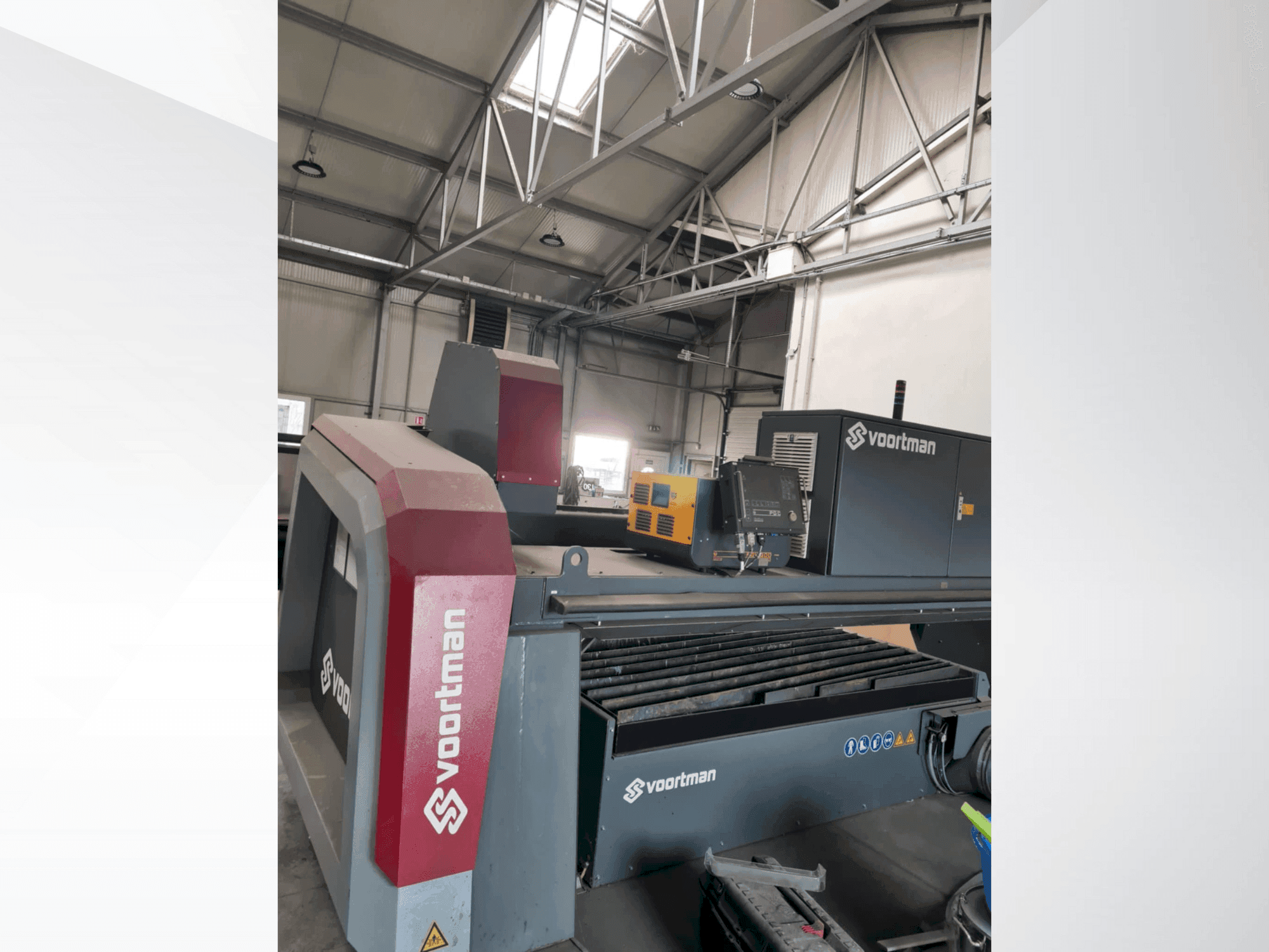 Koneen VOORTMAN V304 etunäkymä