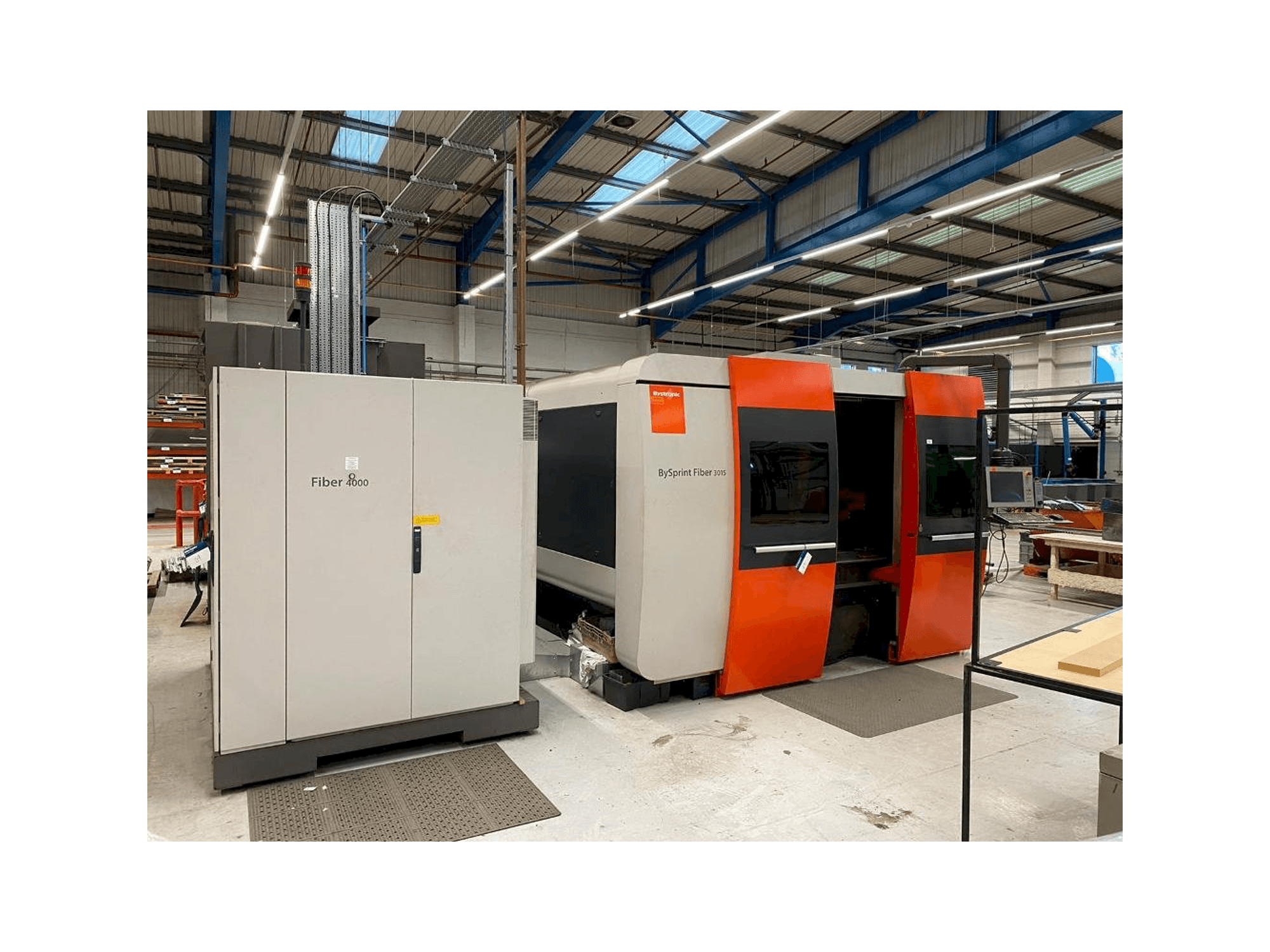 Koneen Bystronic BySprint Fiber 3015 etunäkymä