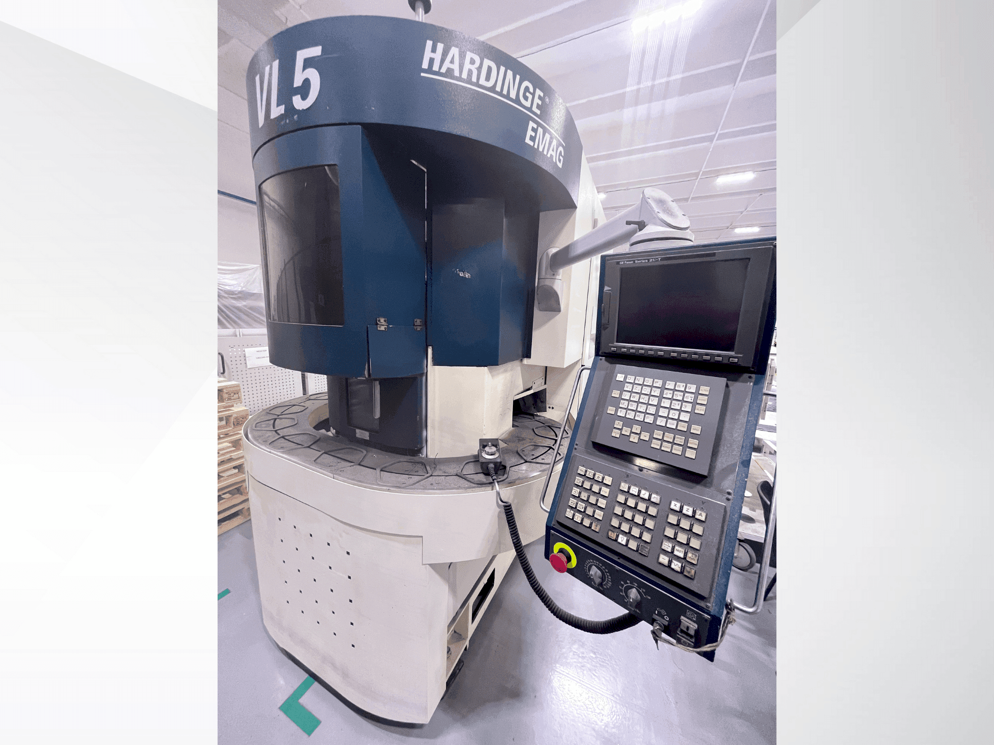 Koneen HARDINGE VL-5 etunäkymä
