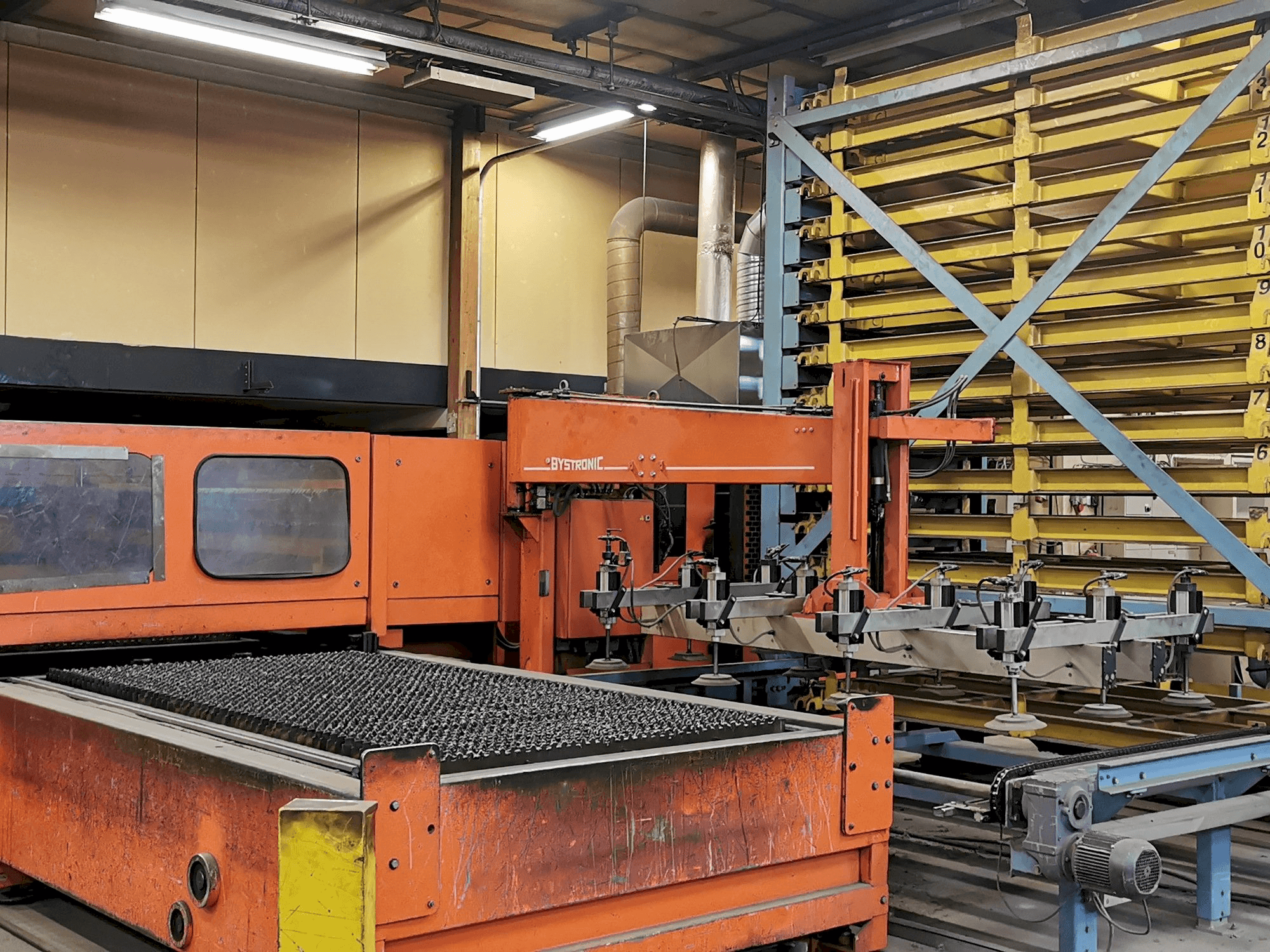 Koneen Bystronic BTL 3500 etunäkymä