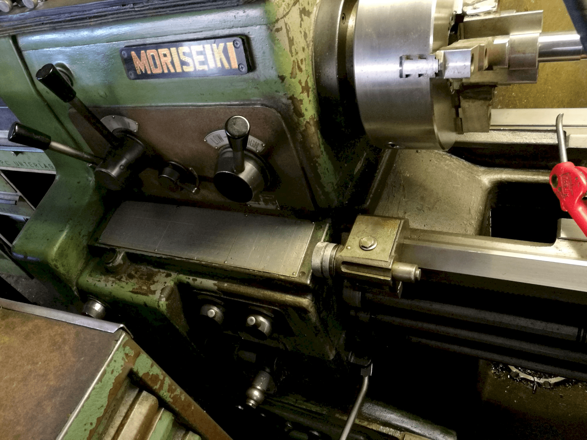 Koneen MORI SEIKI yksityiskohdat MS 1250