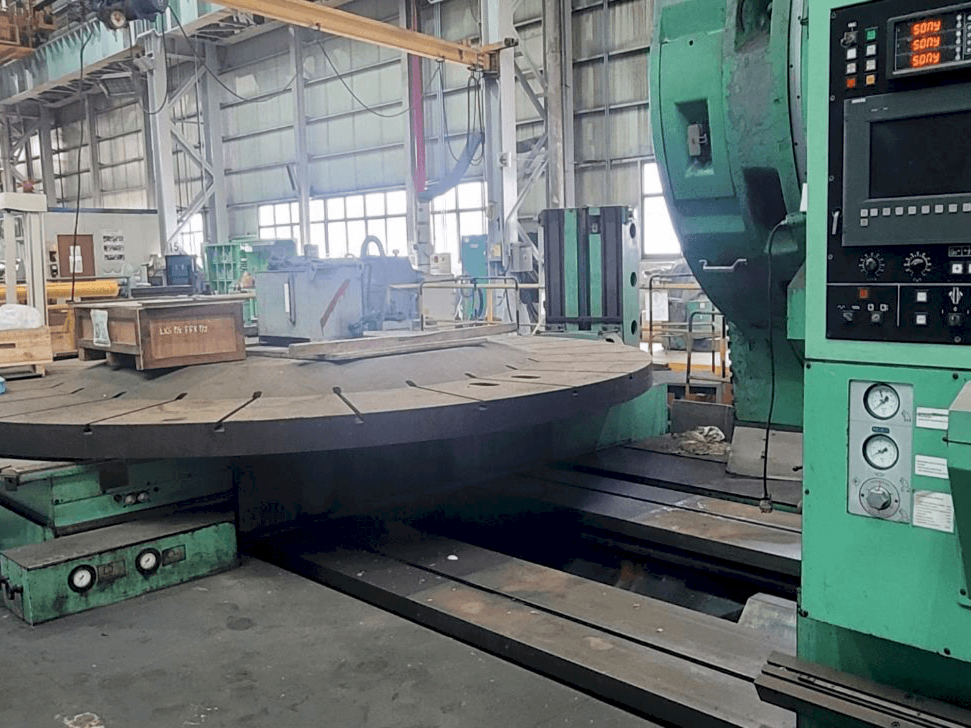 Koneen MAAG SH-600 etunäkymä